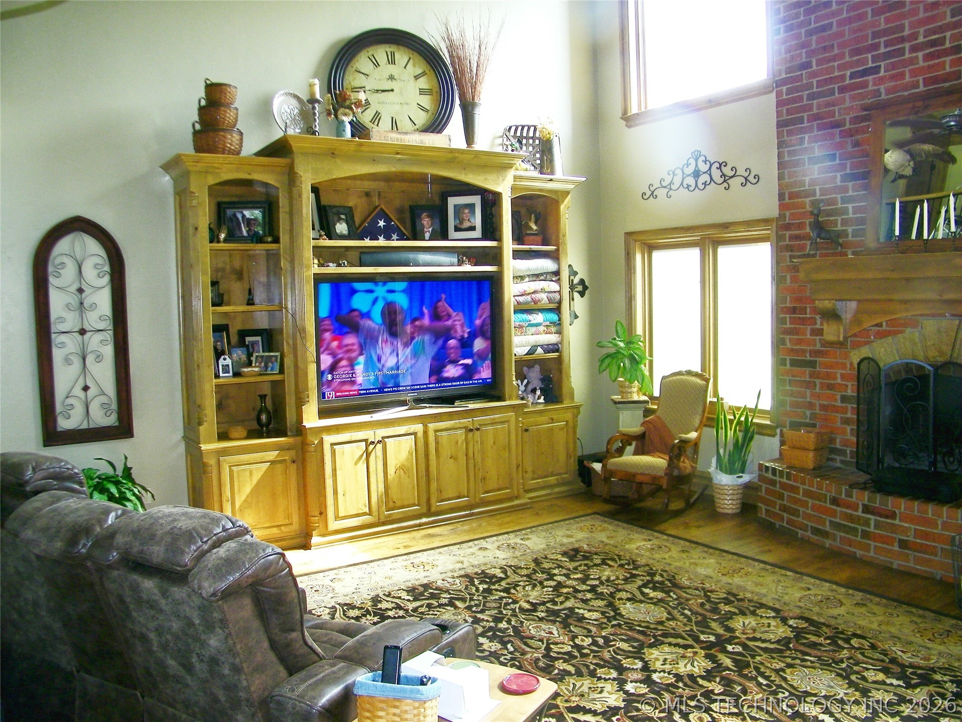 1200 Hickory Property Photo 2