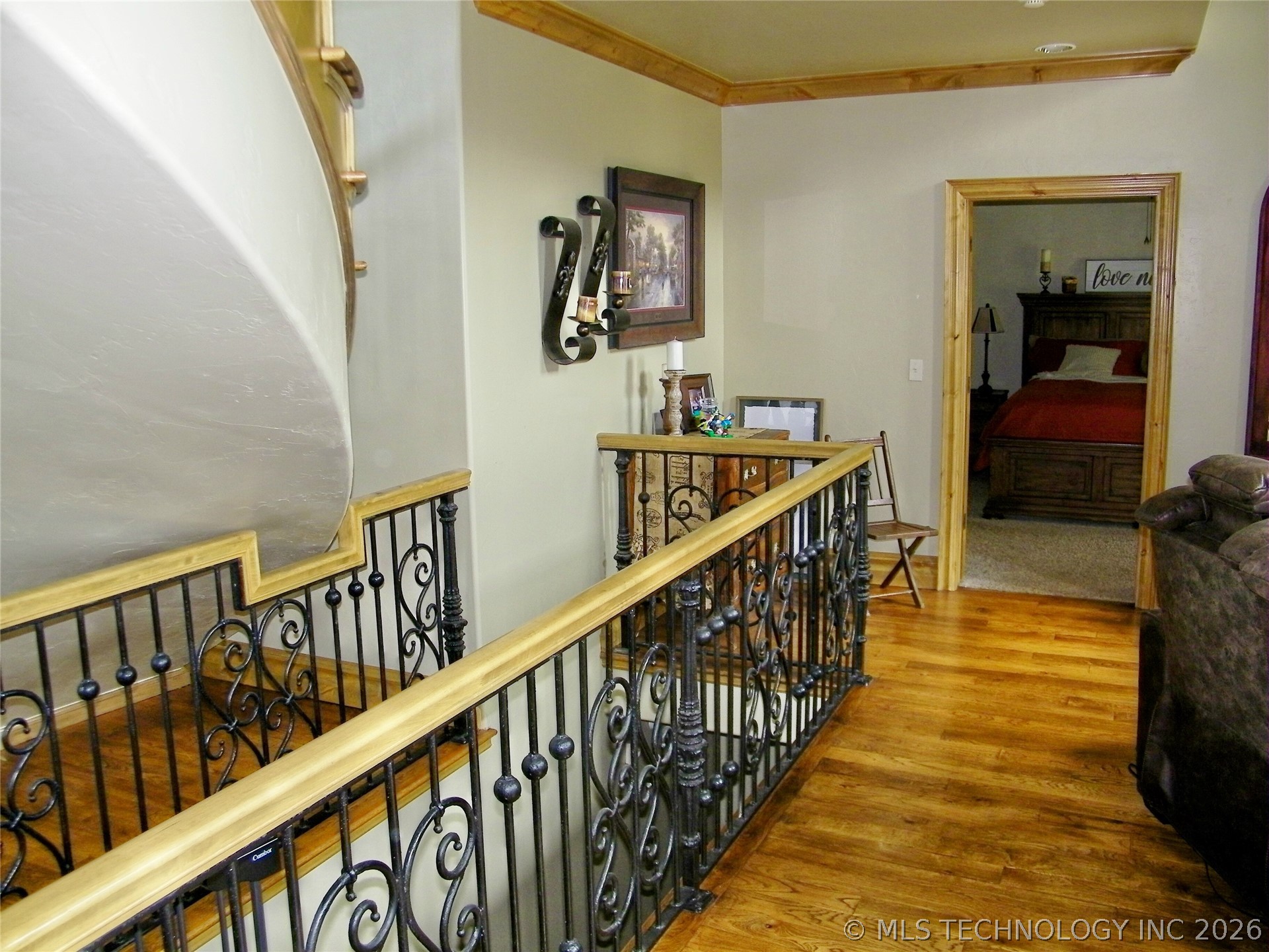 1200 Hickory Property Photo 3