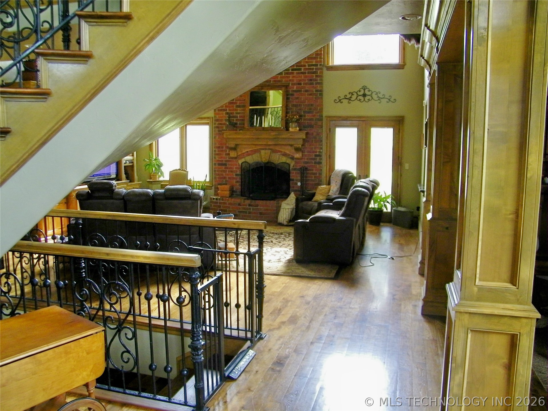 1200 Hickory Property Photo 7