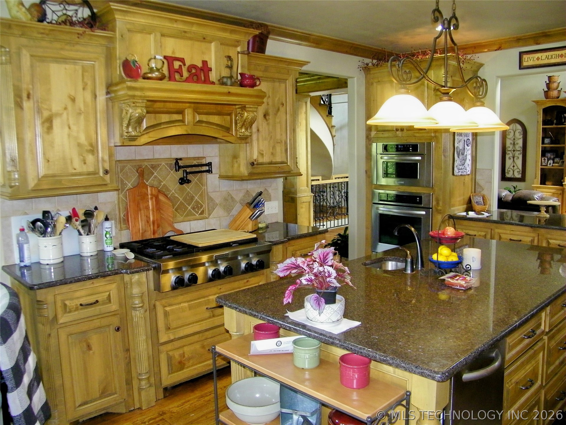 1200 Hickory Property Photo 14