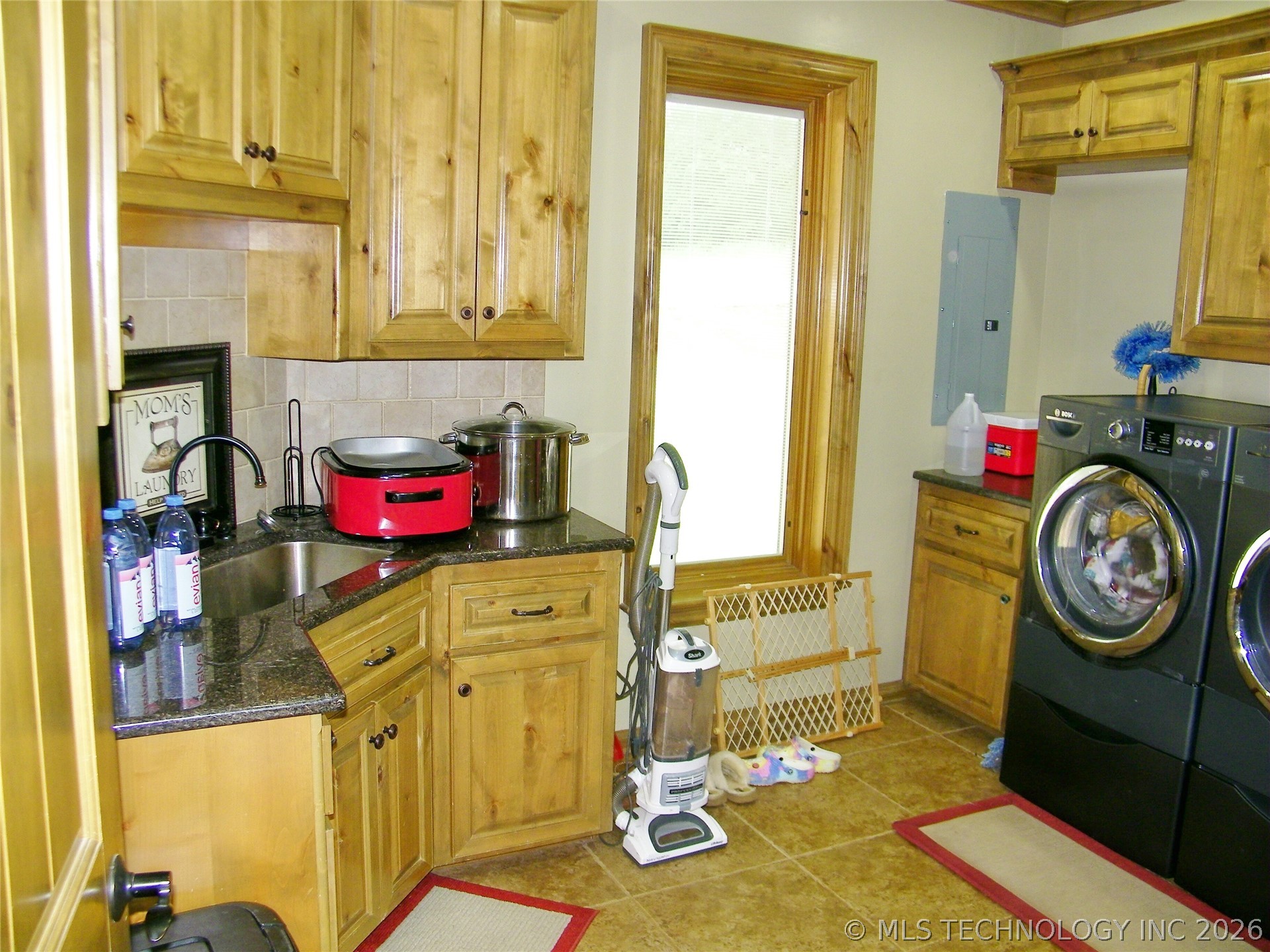 1200 Hickory Property Photo 21