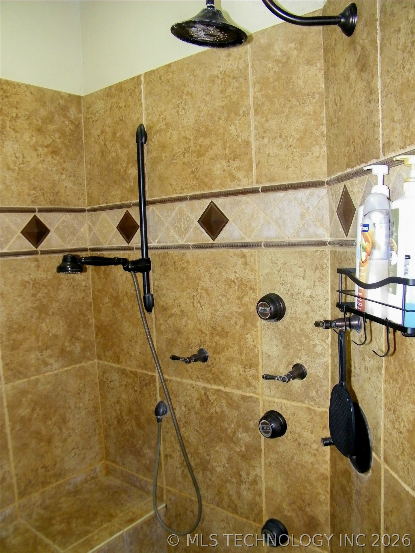 1200 Hickory Property Photo 28