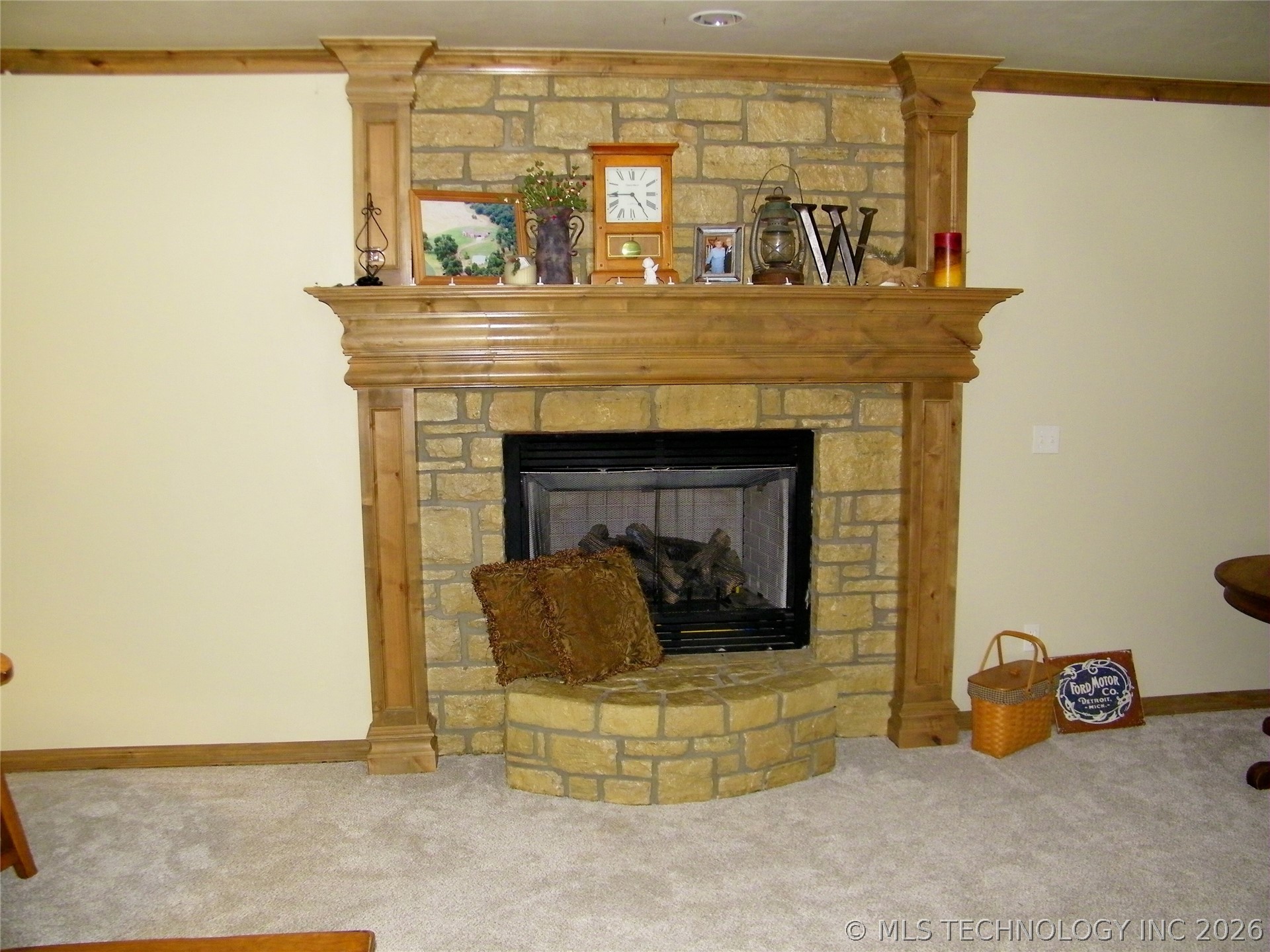 1200 Hickory Property Photo 37