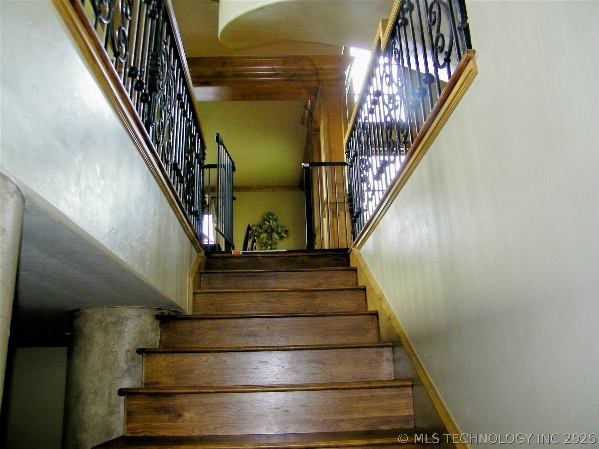 1200 Hickory Property Photo 38