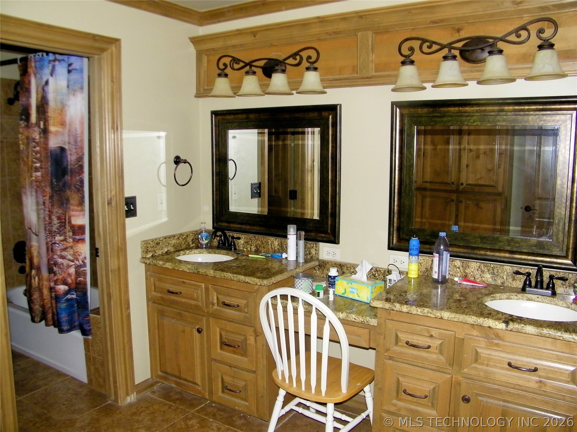 1200 Hickory Property Photo 43