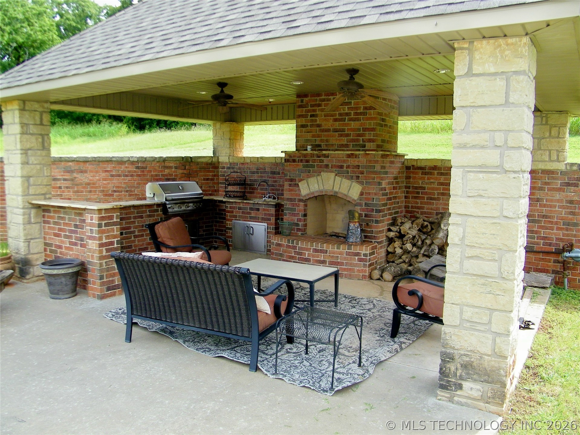 1200 Hickory Property Photo 63