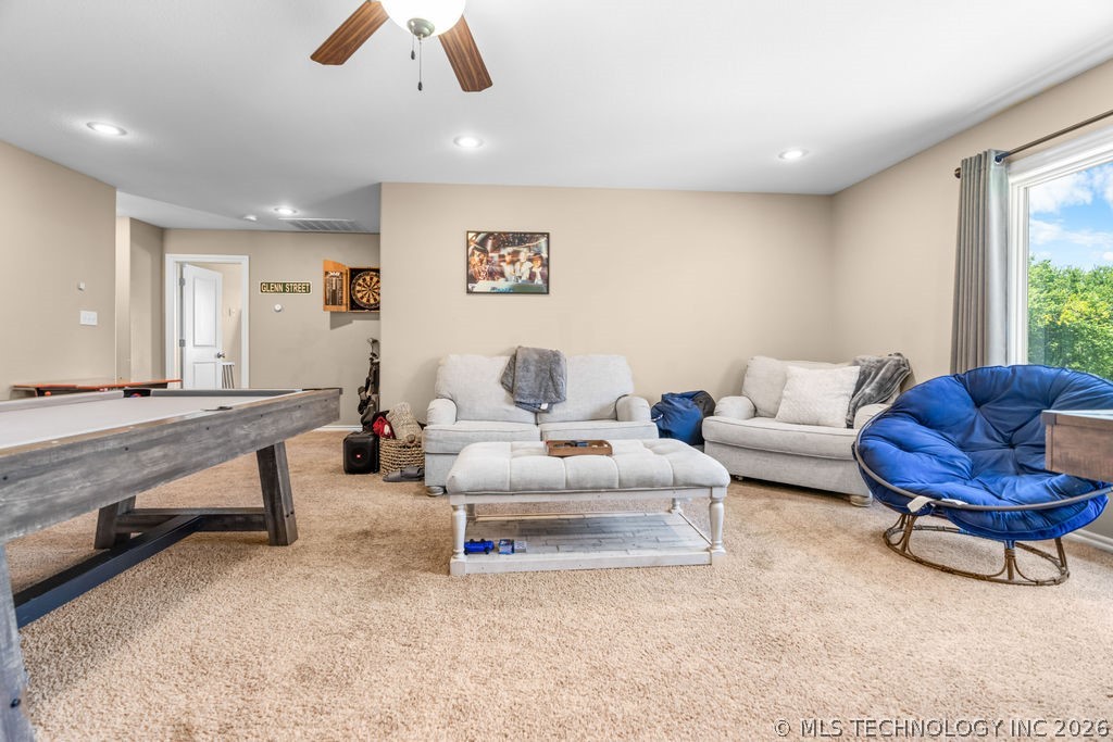 108 Whitney Way Property Photo 10