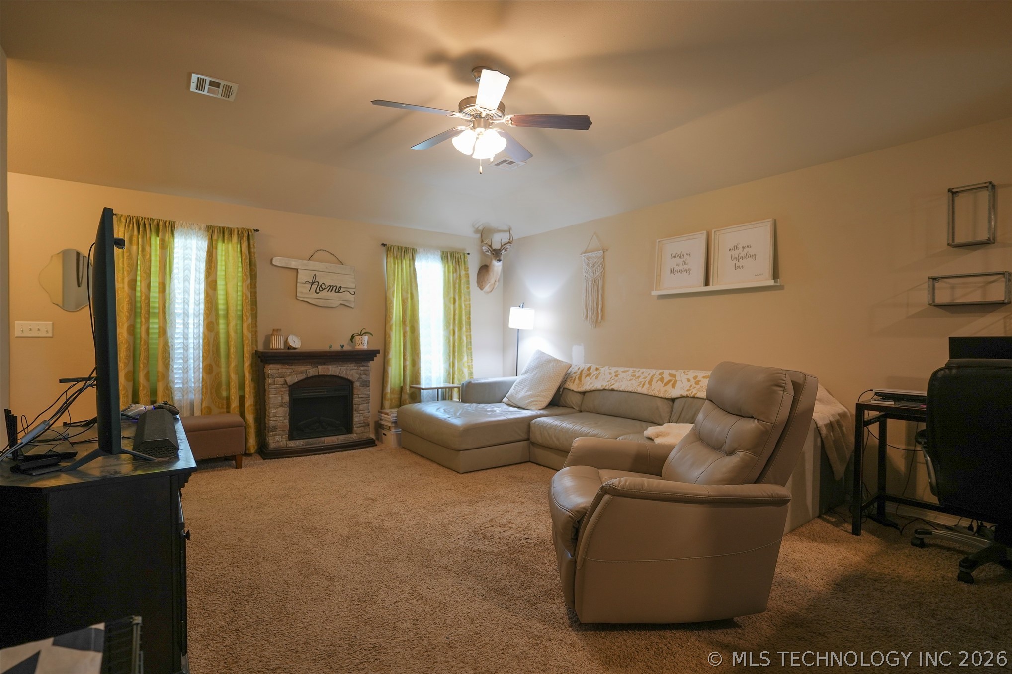 23121 S Bessie Boulevard Property Photo 8