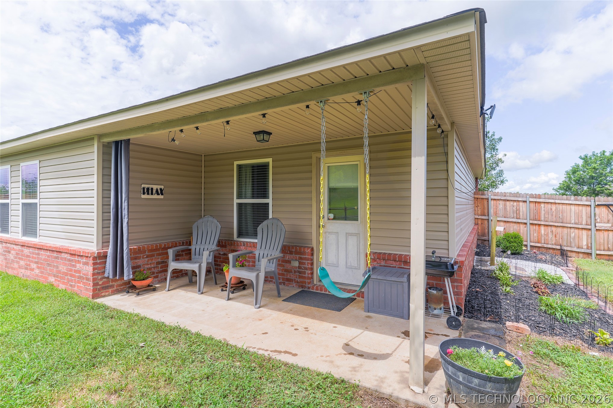 23121 S Bessie Boulevard Property Photo 27