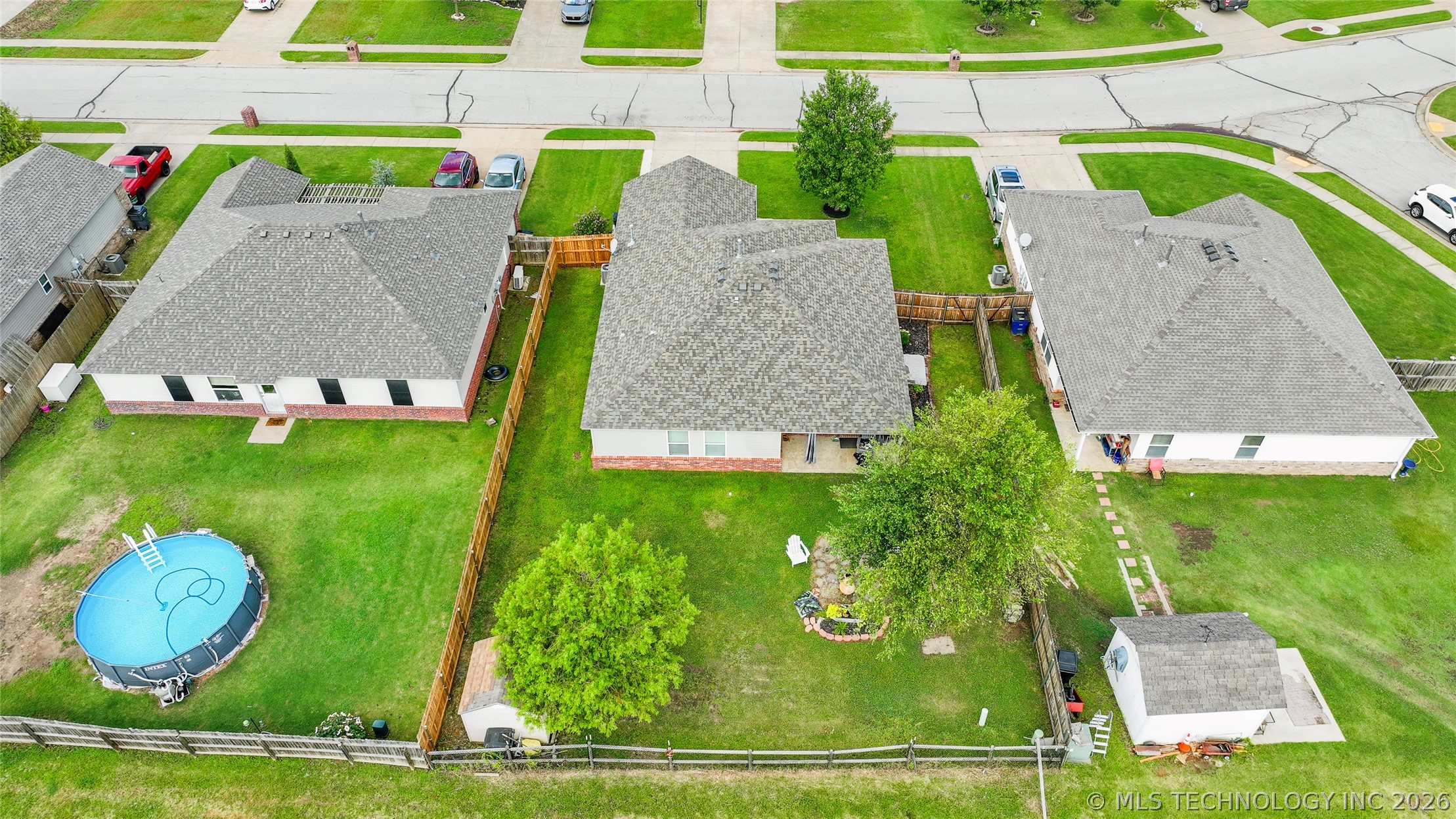 23121 S Bessie Boulevard Property Photo 32