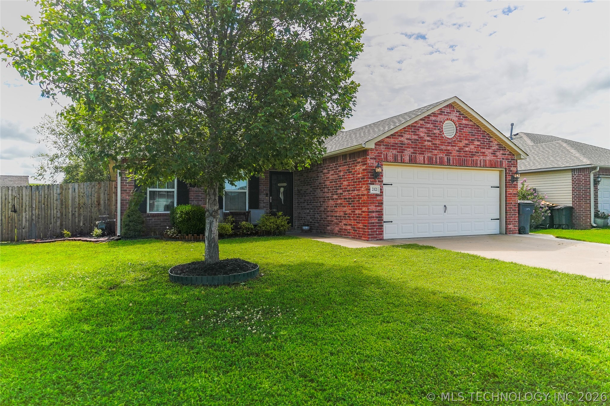 23121 S Bessie Boulevard Property Photo 35