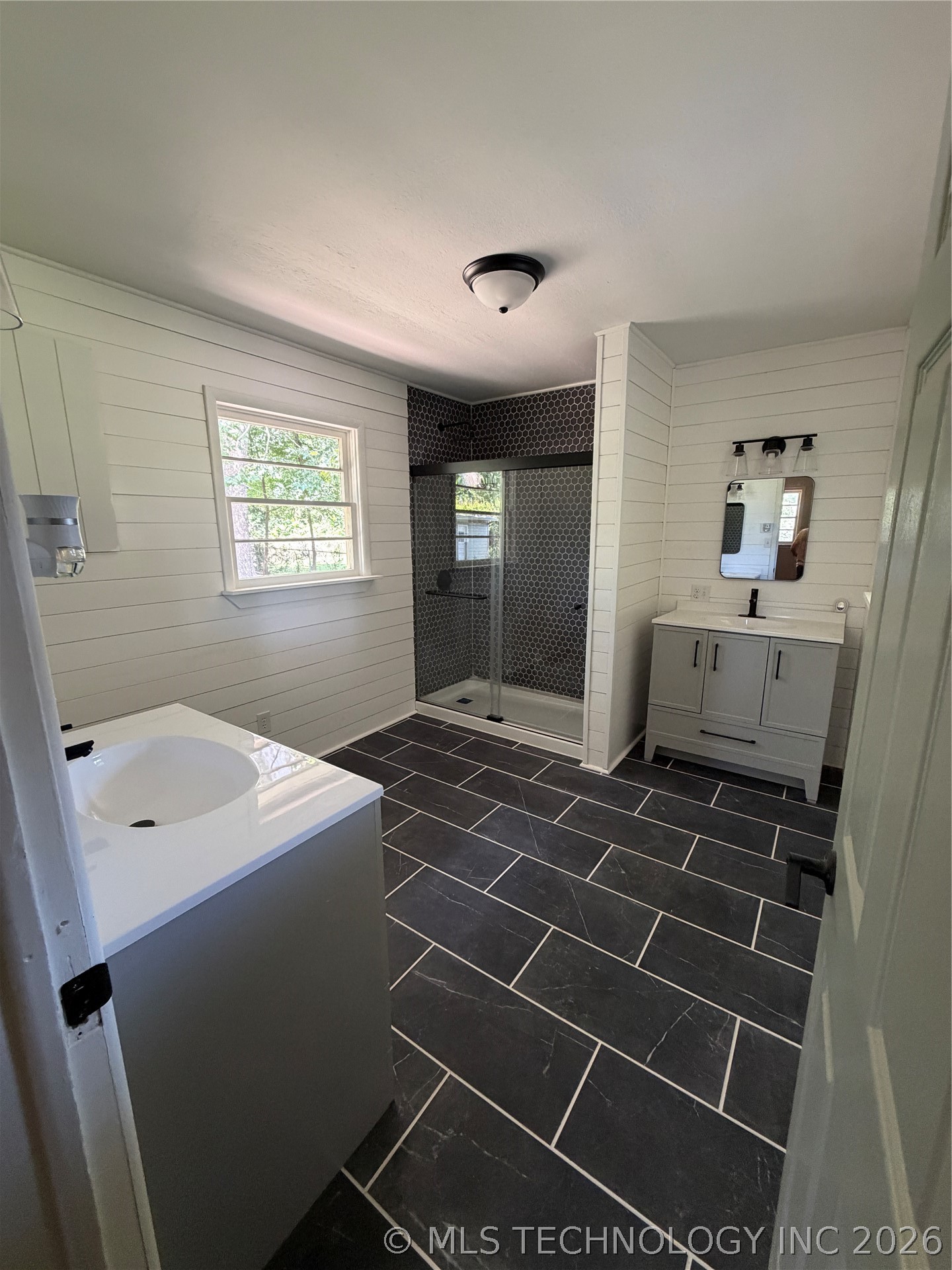 705 W Caddo Property Photo 10