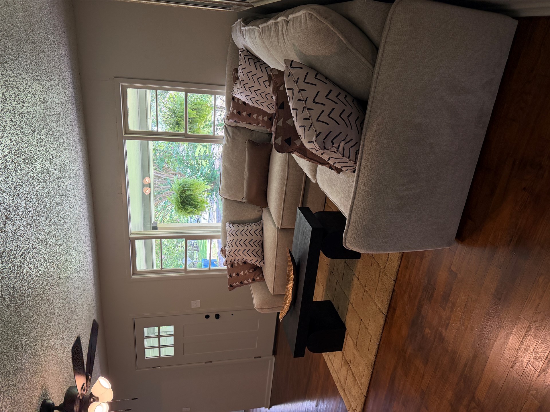 705 W Caddo Property Photo 35
