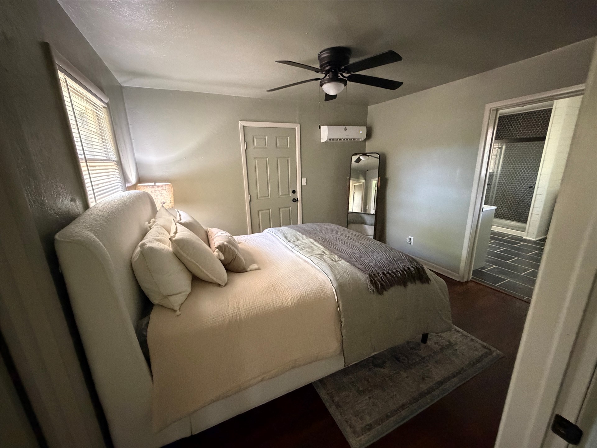 705 W Caddo Property Photo 40