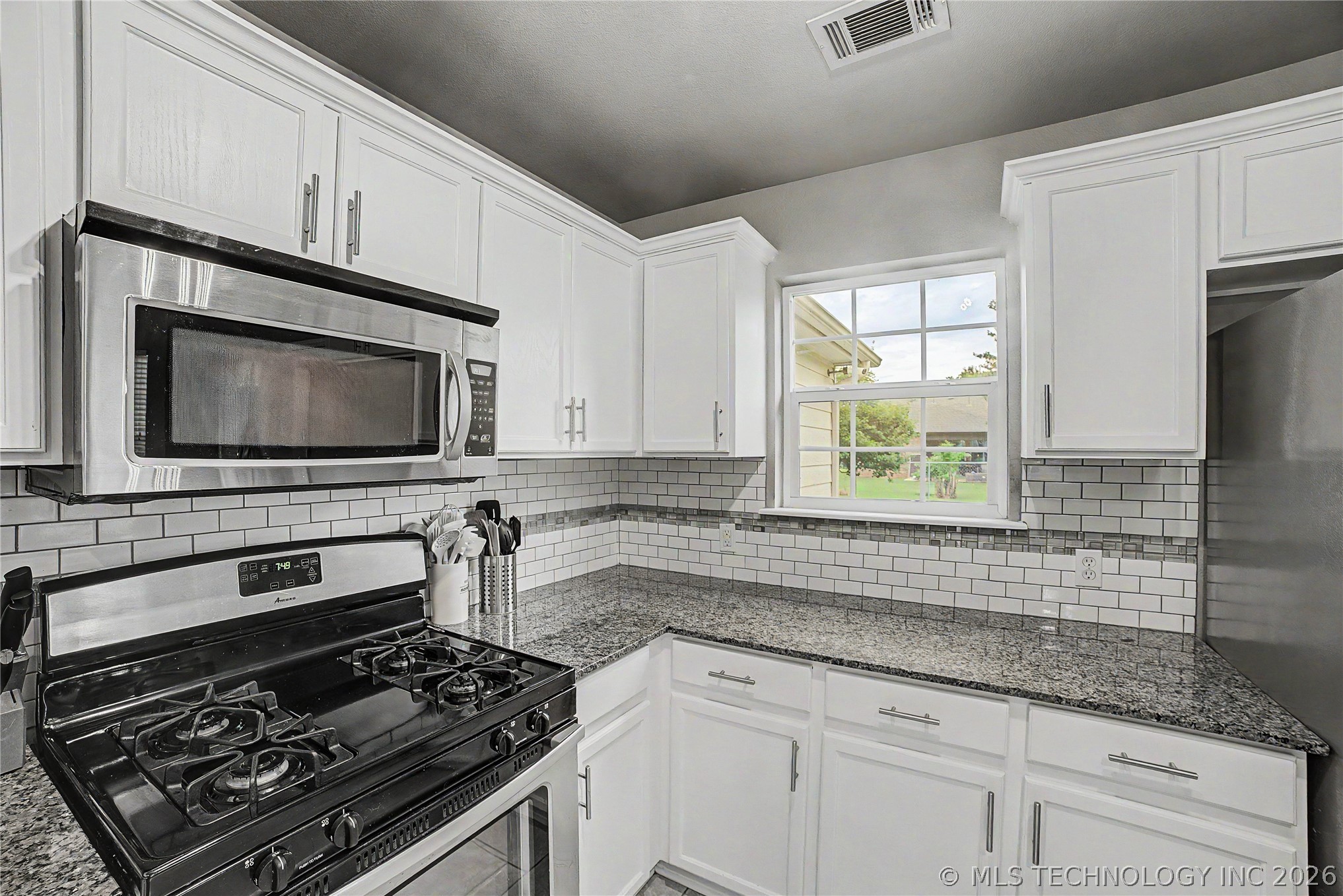 21820 W 12th Street S Property Photo 9