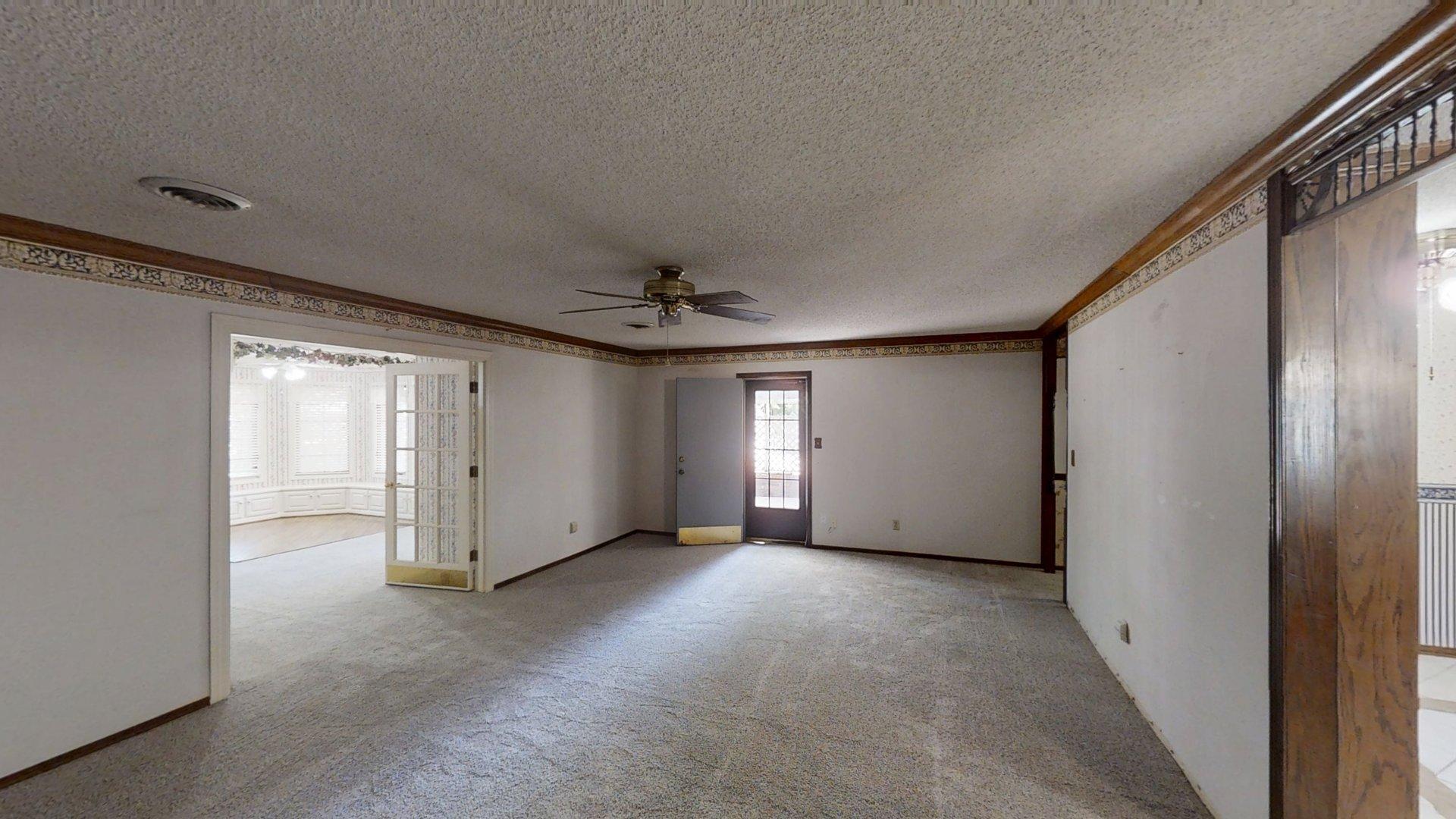 406 Beaumont Property Photo 6