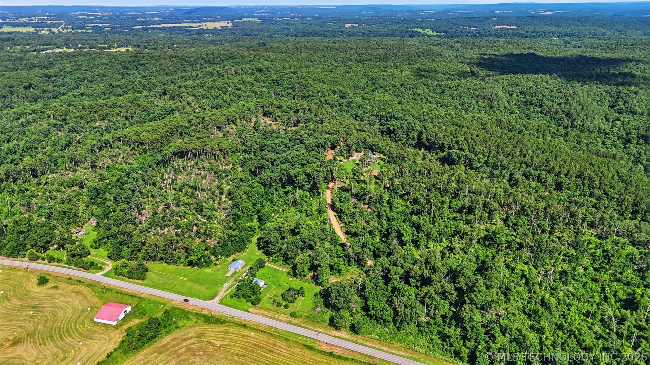 469806 62 Highway Property Photo 4