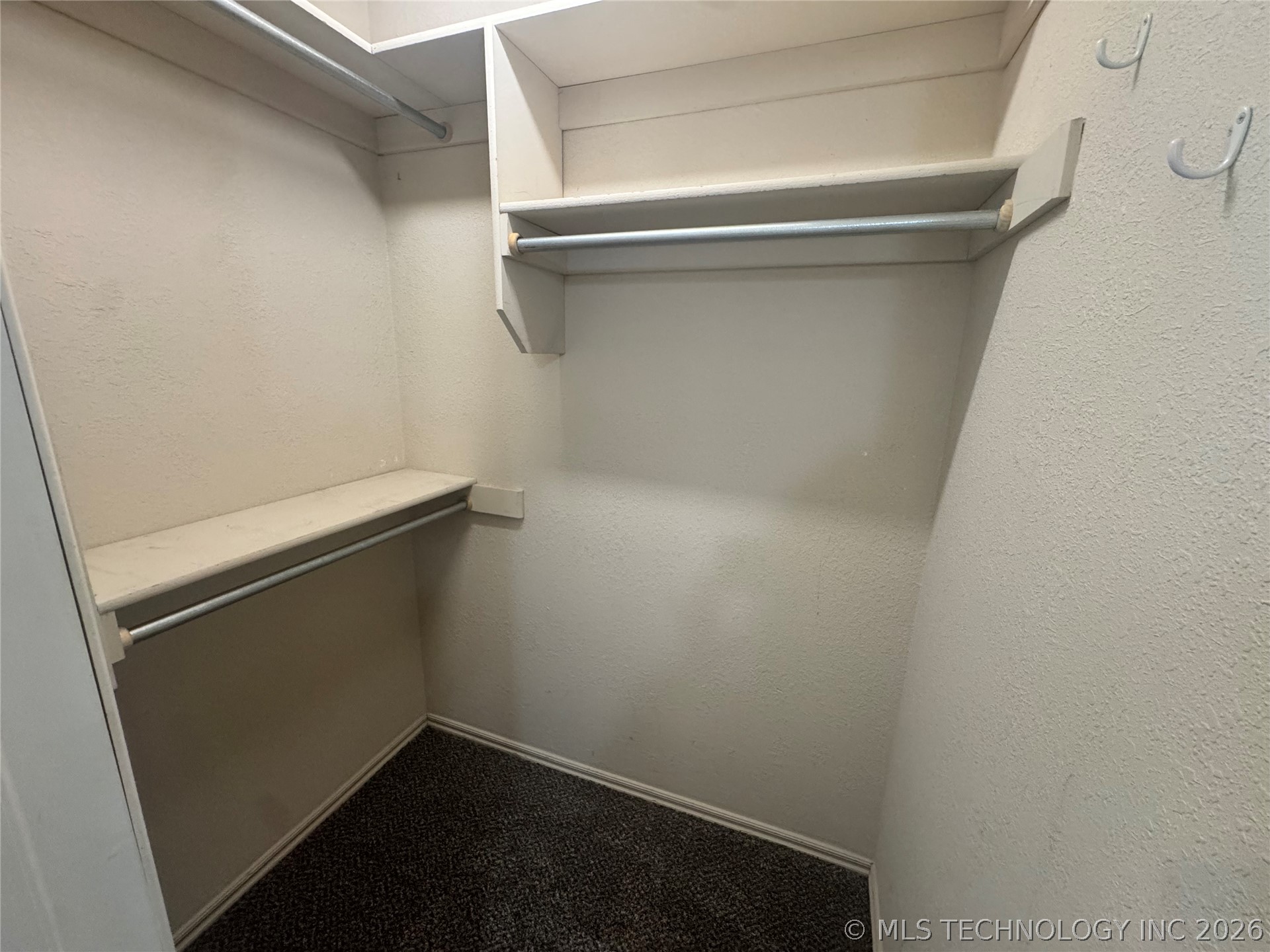 516 Hillcrest Street Property Photo 19