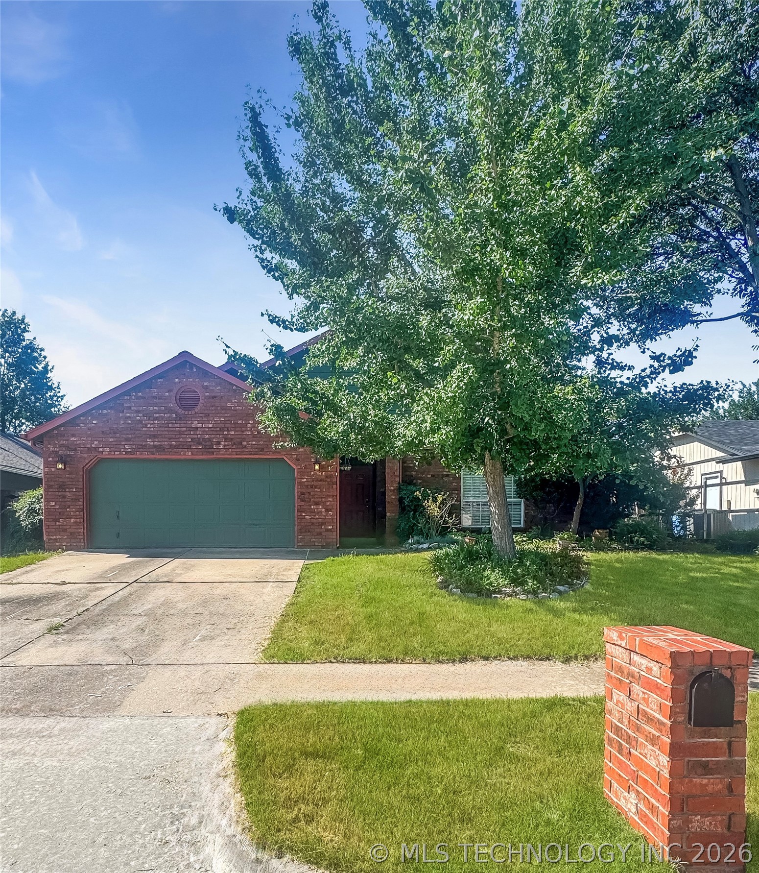 9336 E 100th Street Property Photo 1