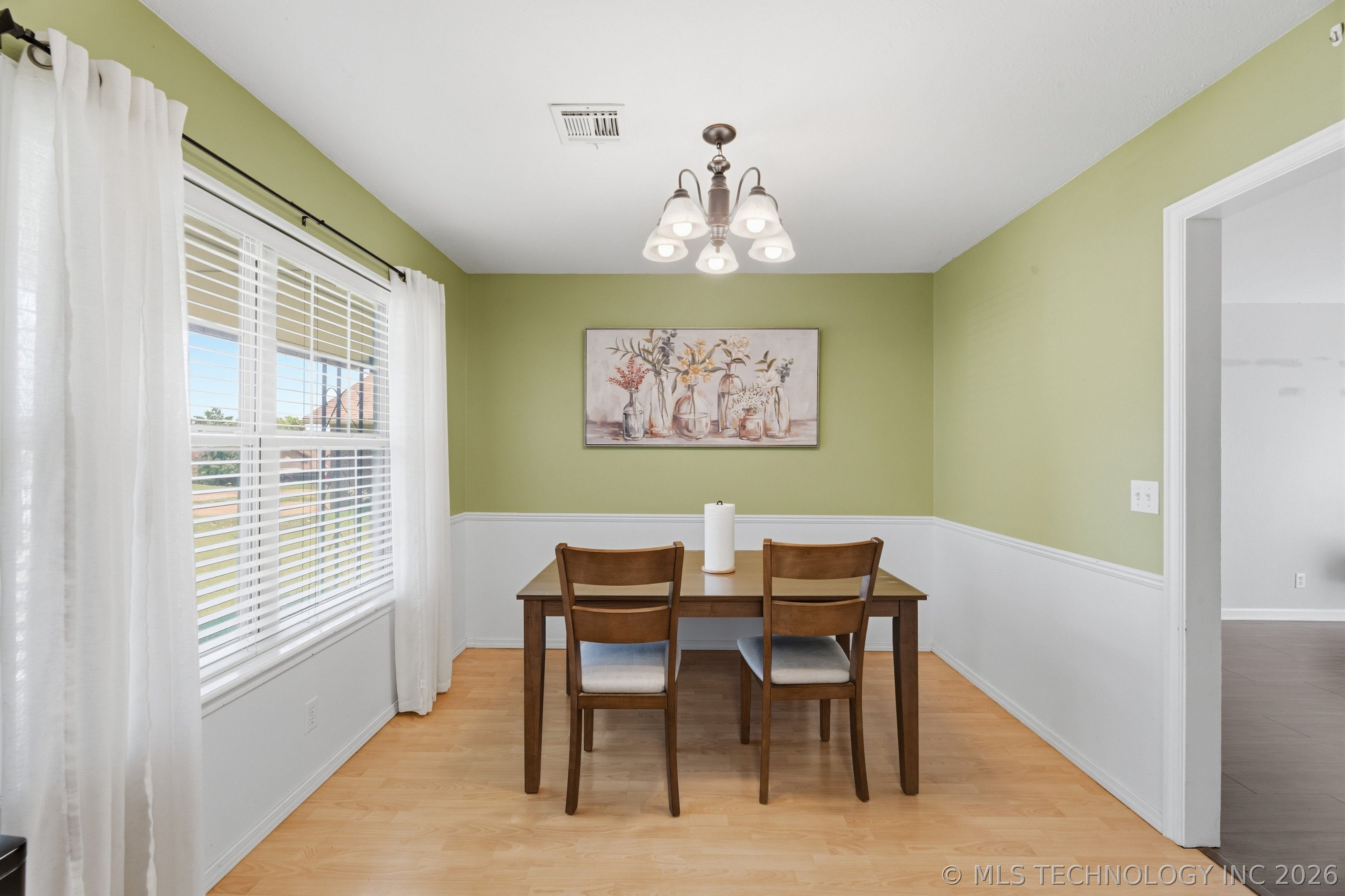 5119 Lynn Road Property Photo 11