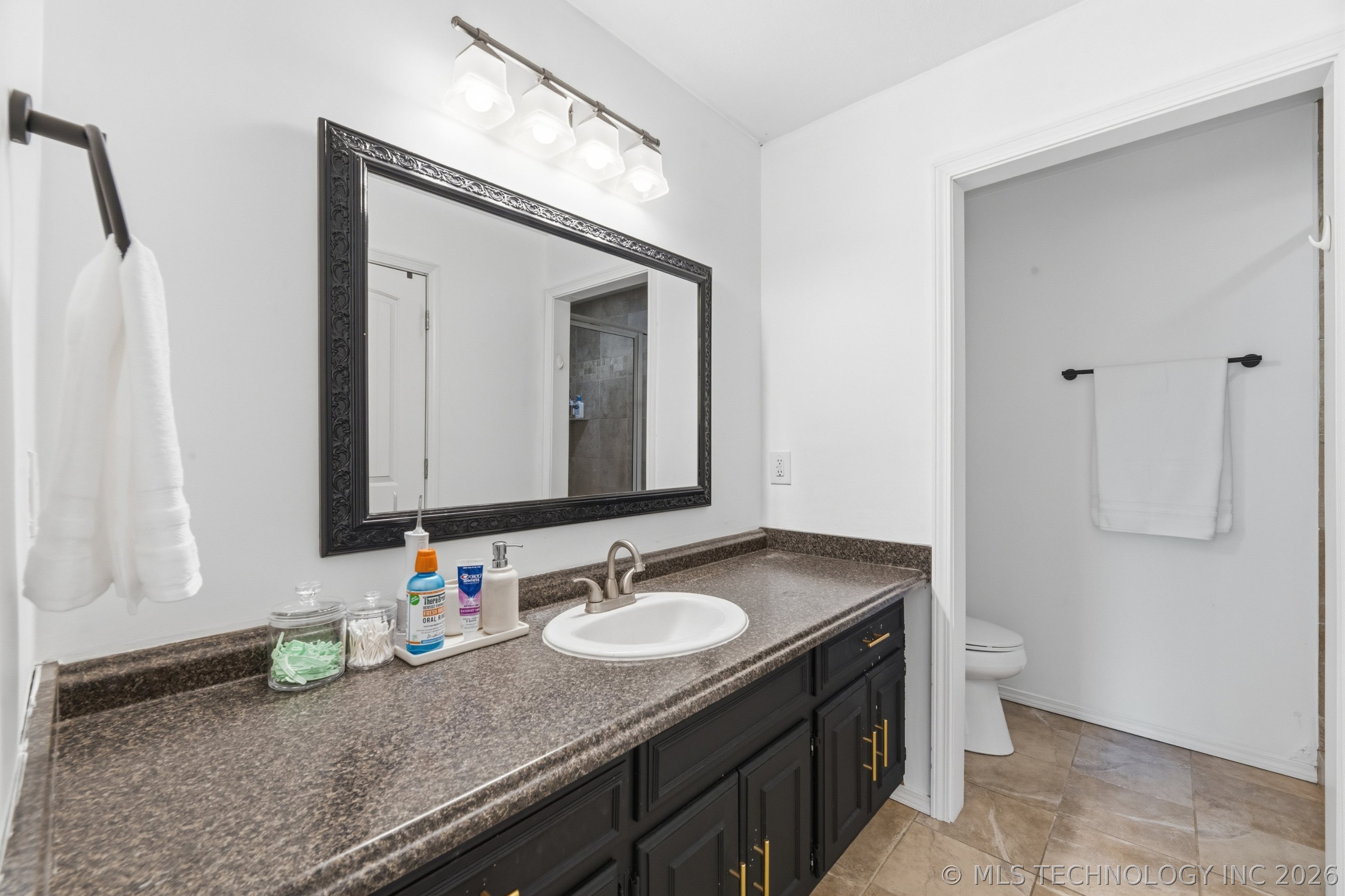 5119 Lynn Road Property Photo 15