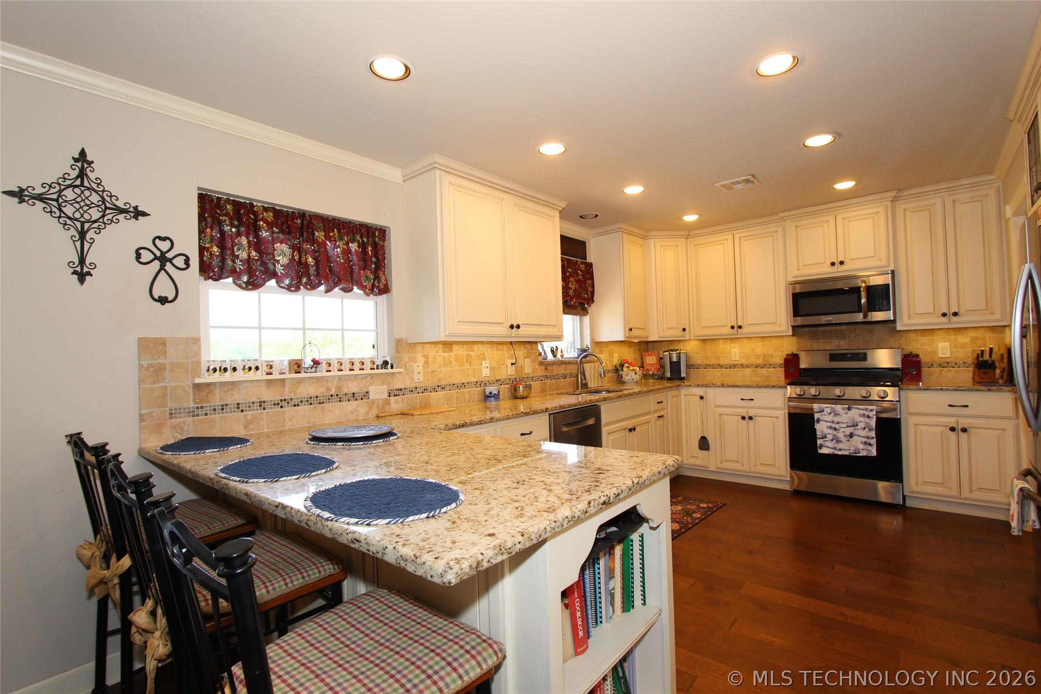 14523 E 140th Street N Property Photo 8