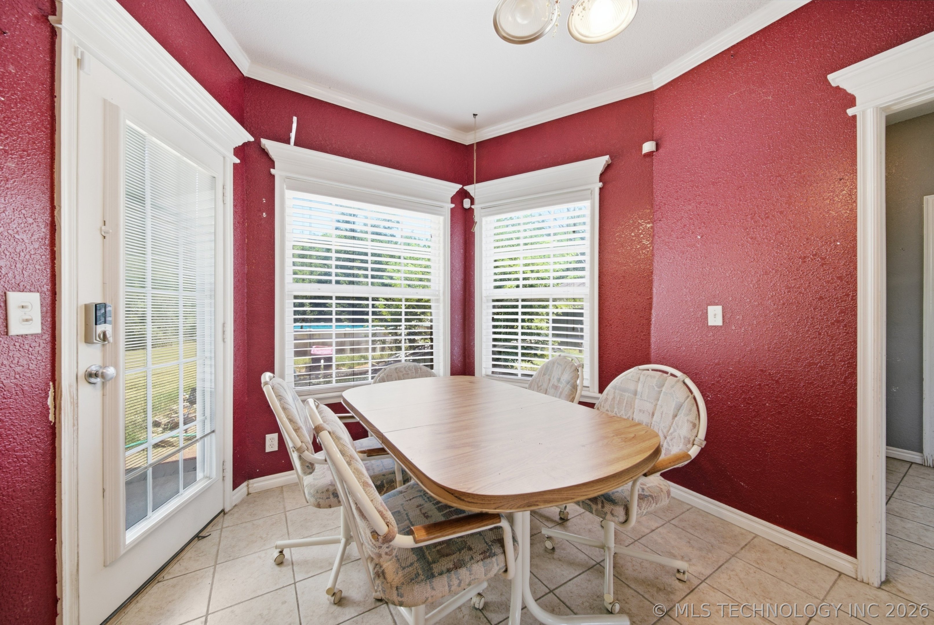 10391 N 90th East Avenue Property Photo 13