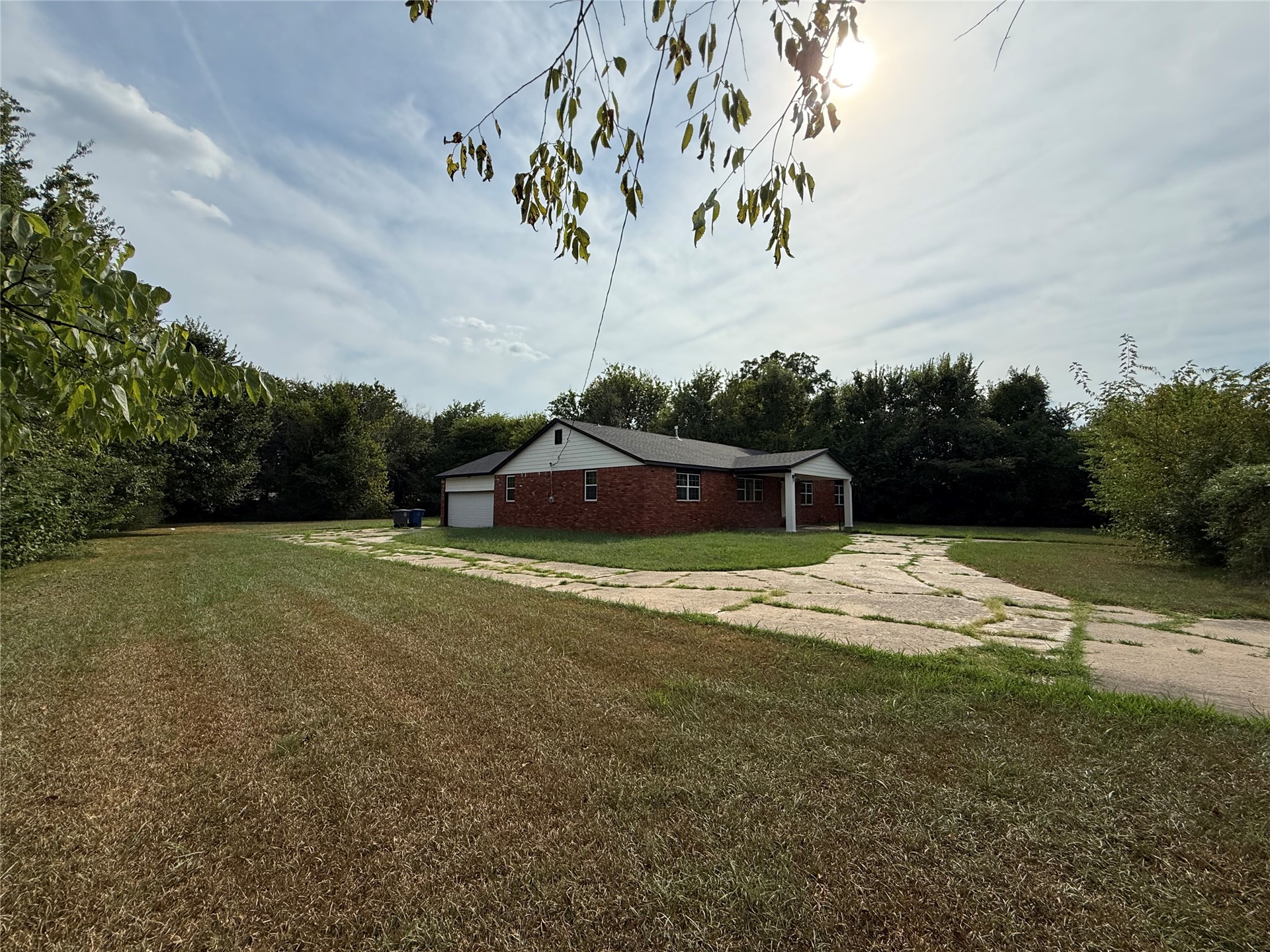 1146 E 50th Place North N Property Photo 3
