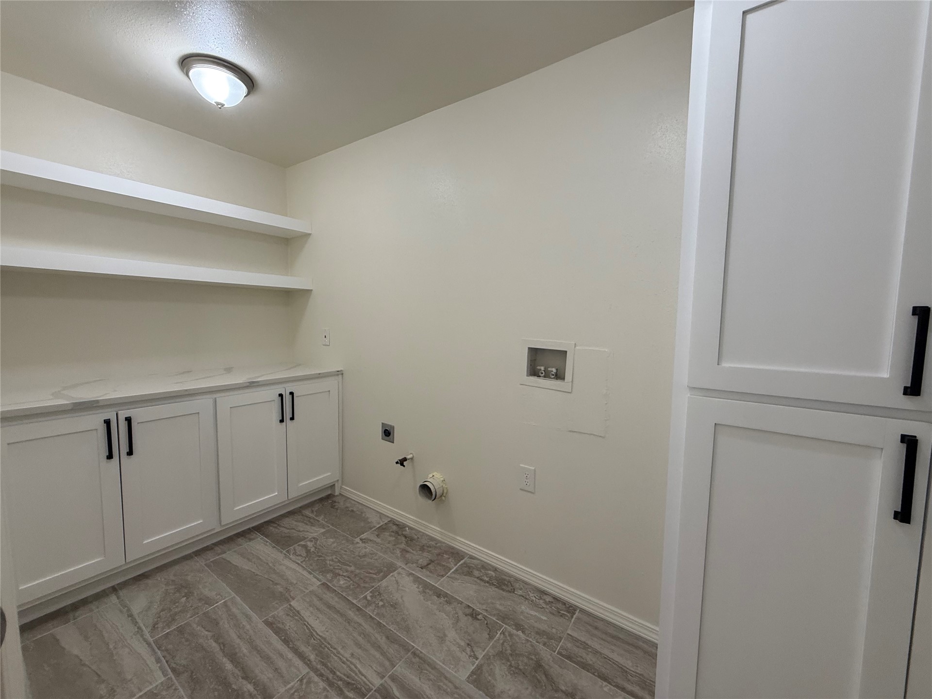 1146 E 50th Place North N Property Photo 17