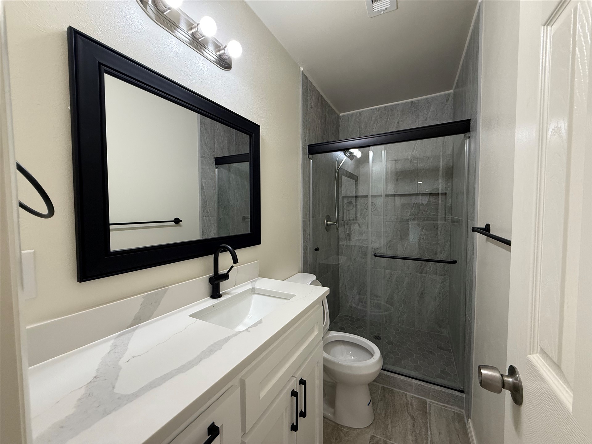 1146 E 50th Place North N Property Photo 20