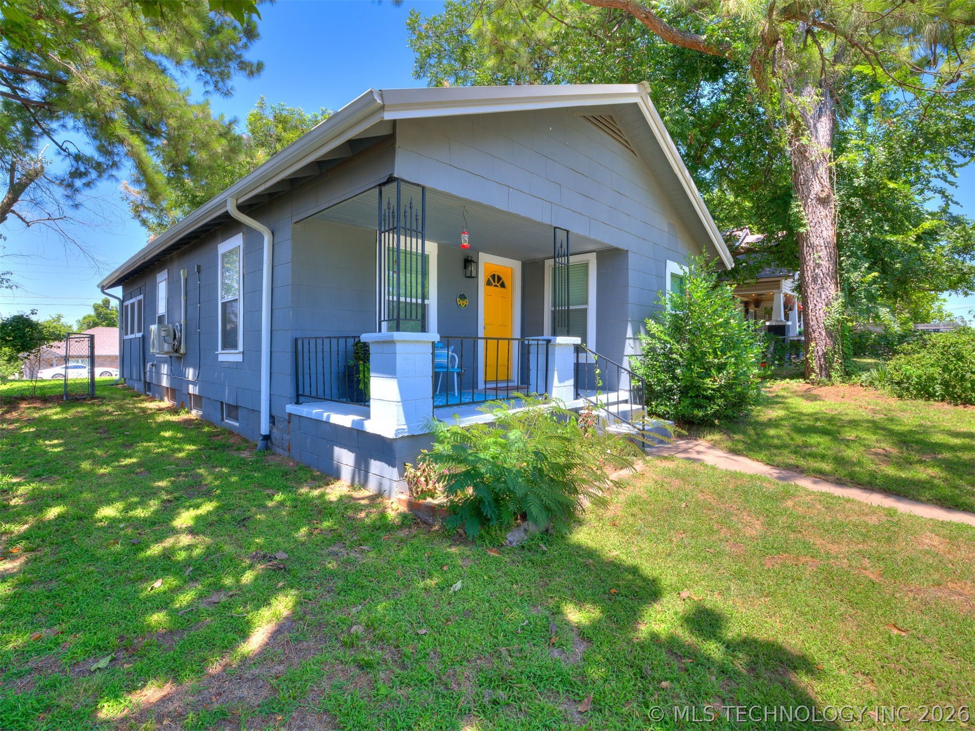 306 N Grant Avenue Property Photo 3