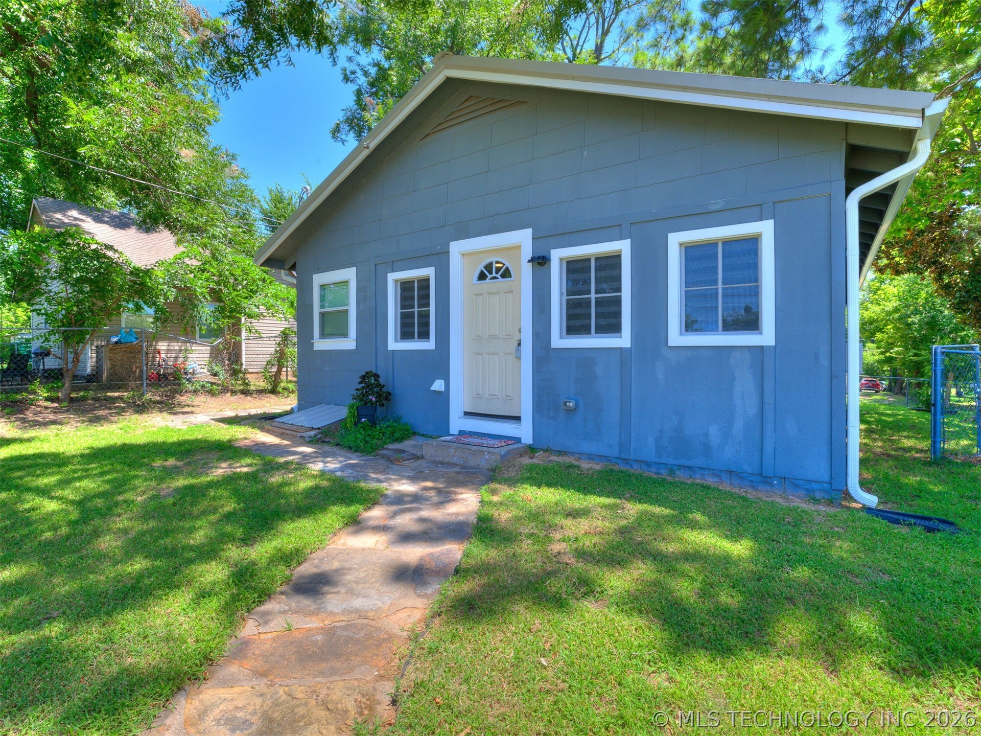 306 N Grant Avenue Property Photo 5