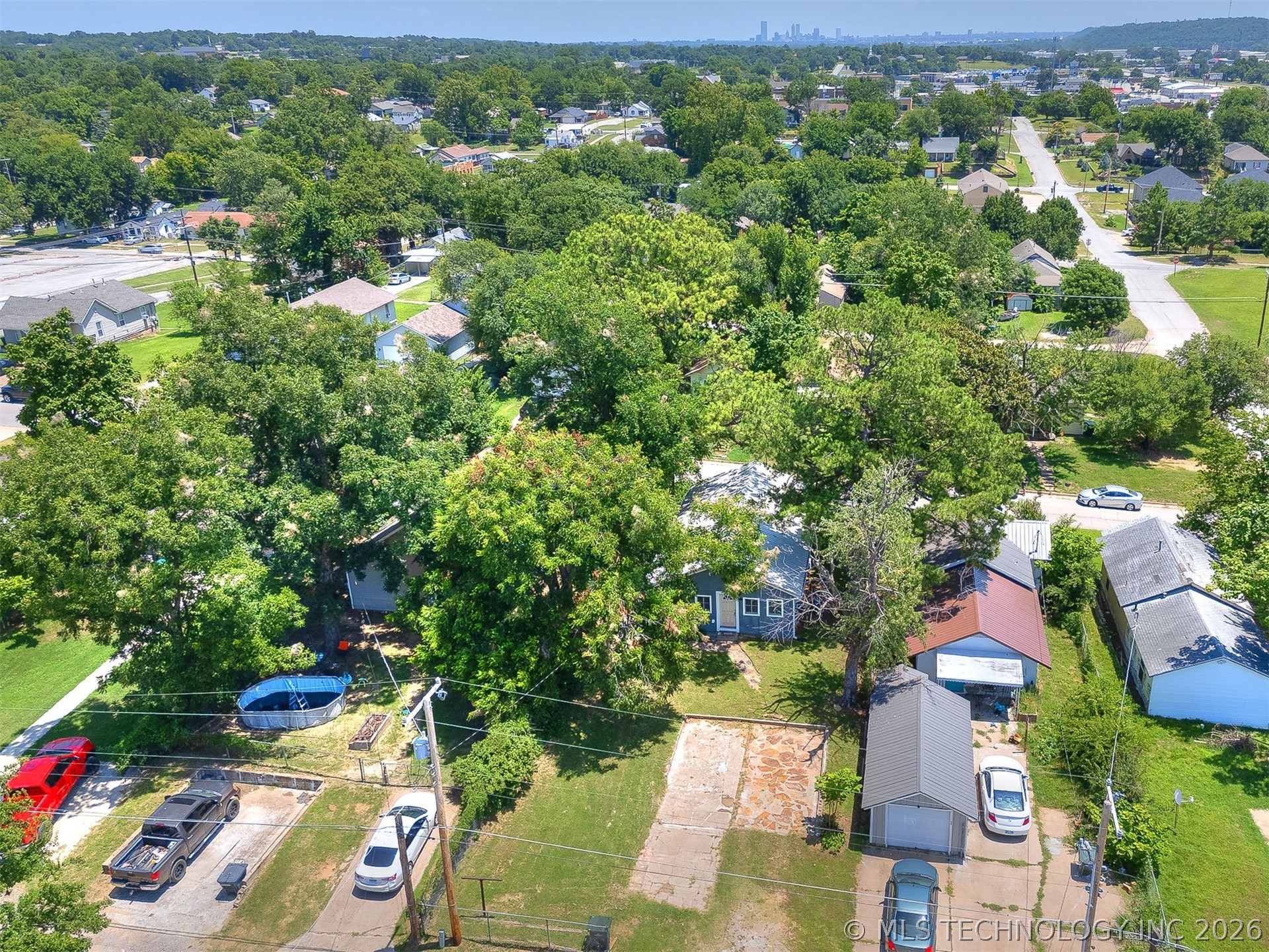 306 N Grant Avenue Property Photo 17