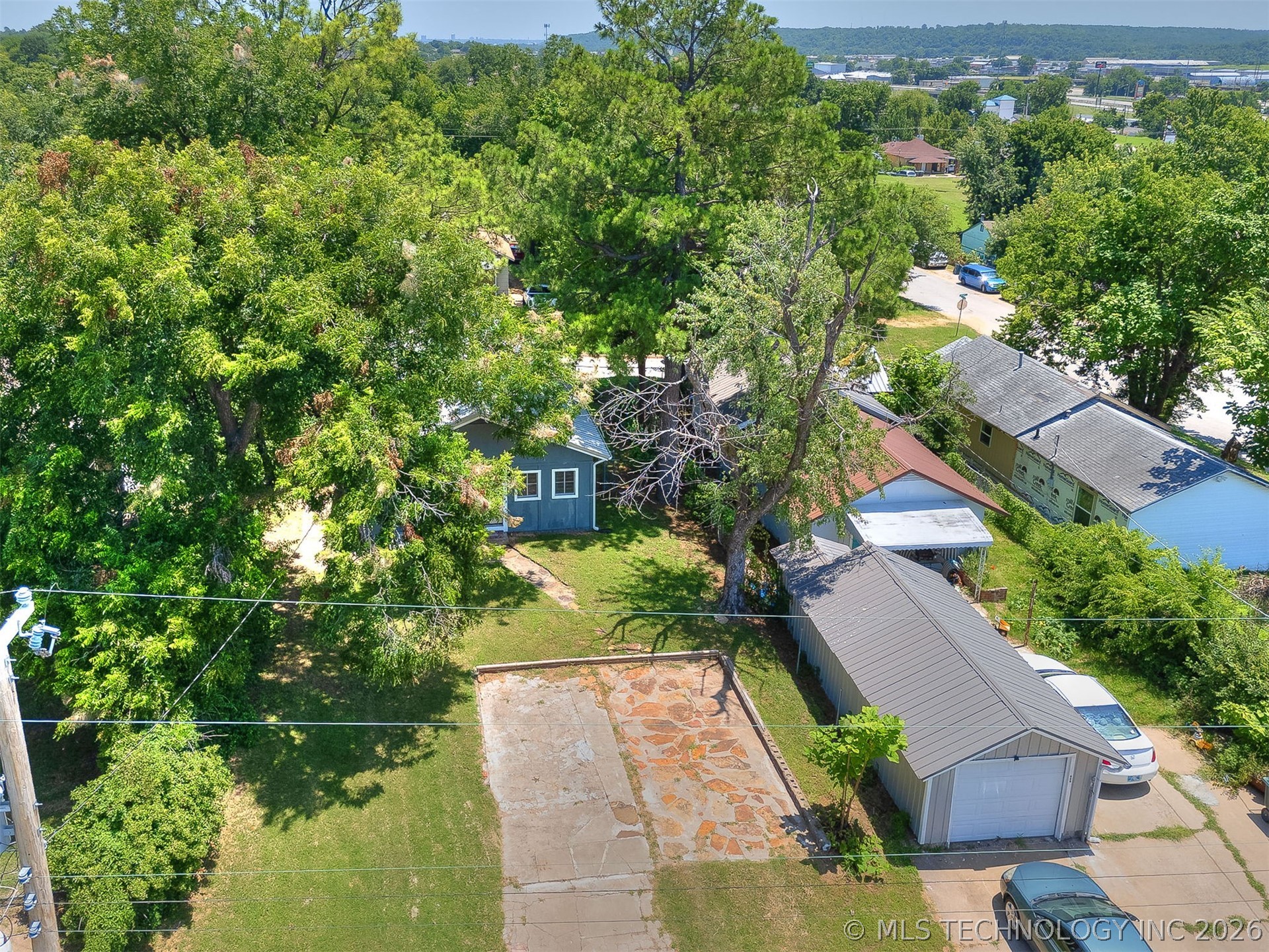 306 N Grant Avenue Property Photo 19
