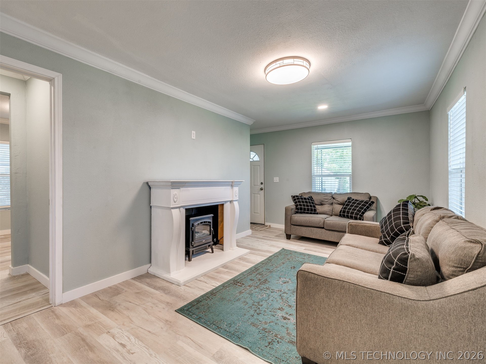 306 N Grant Avenue Property Photo 25