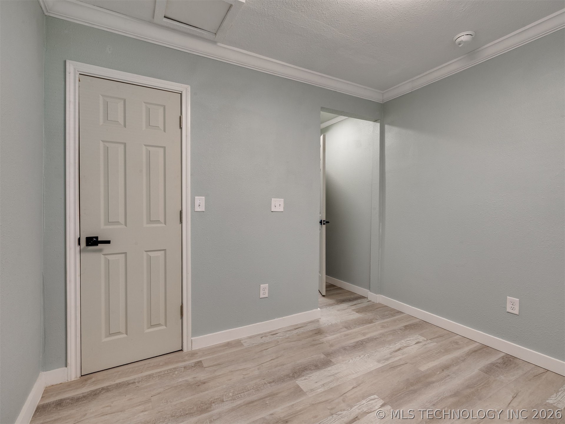306 N Grant Avenue Property Photo 29