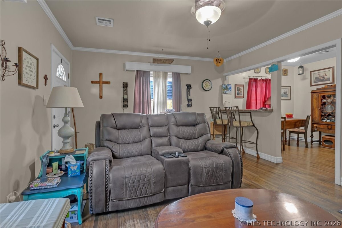 2131 S Oswego Avenue Property Photo 12