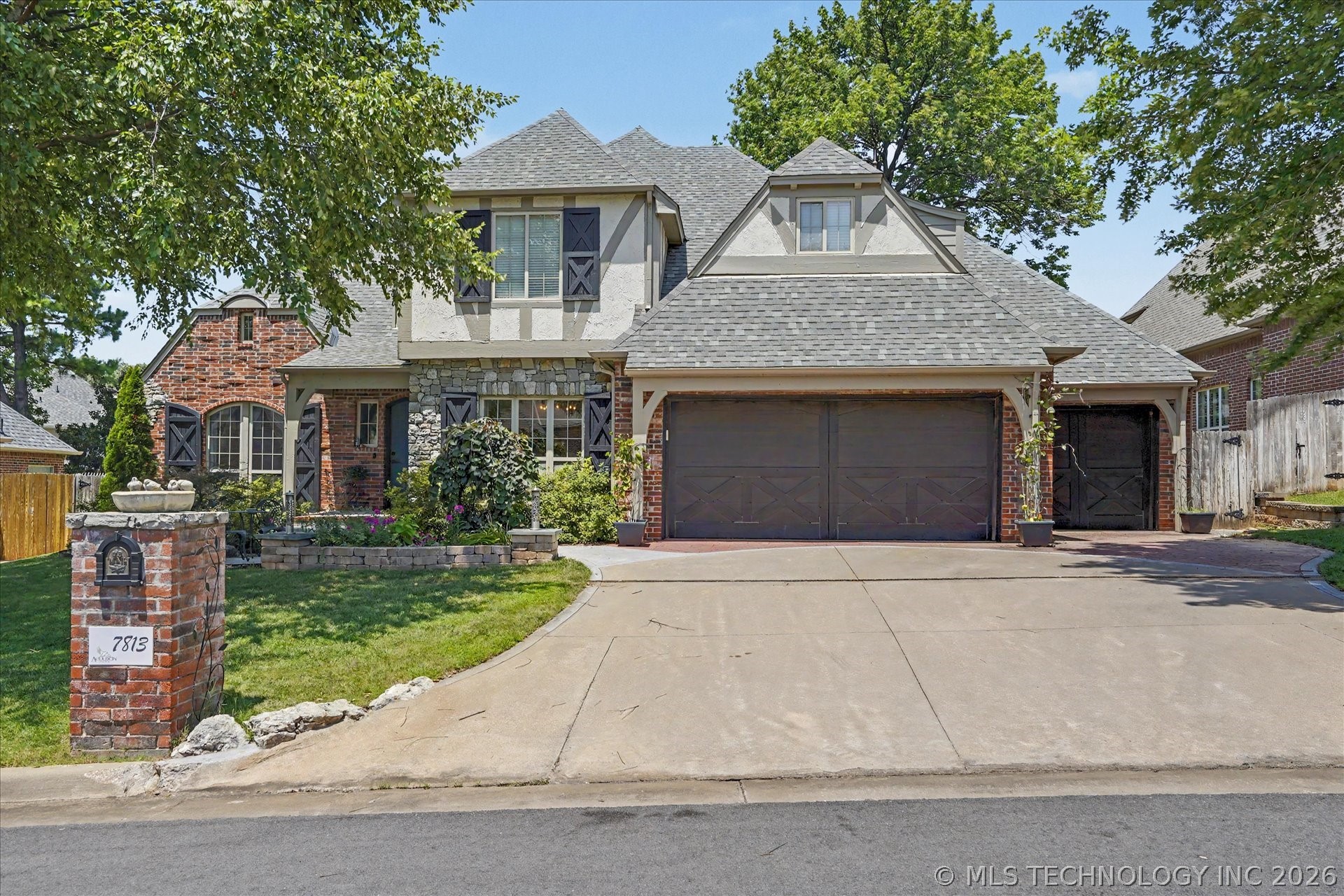 7813 E 99th Place Property Photo 1