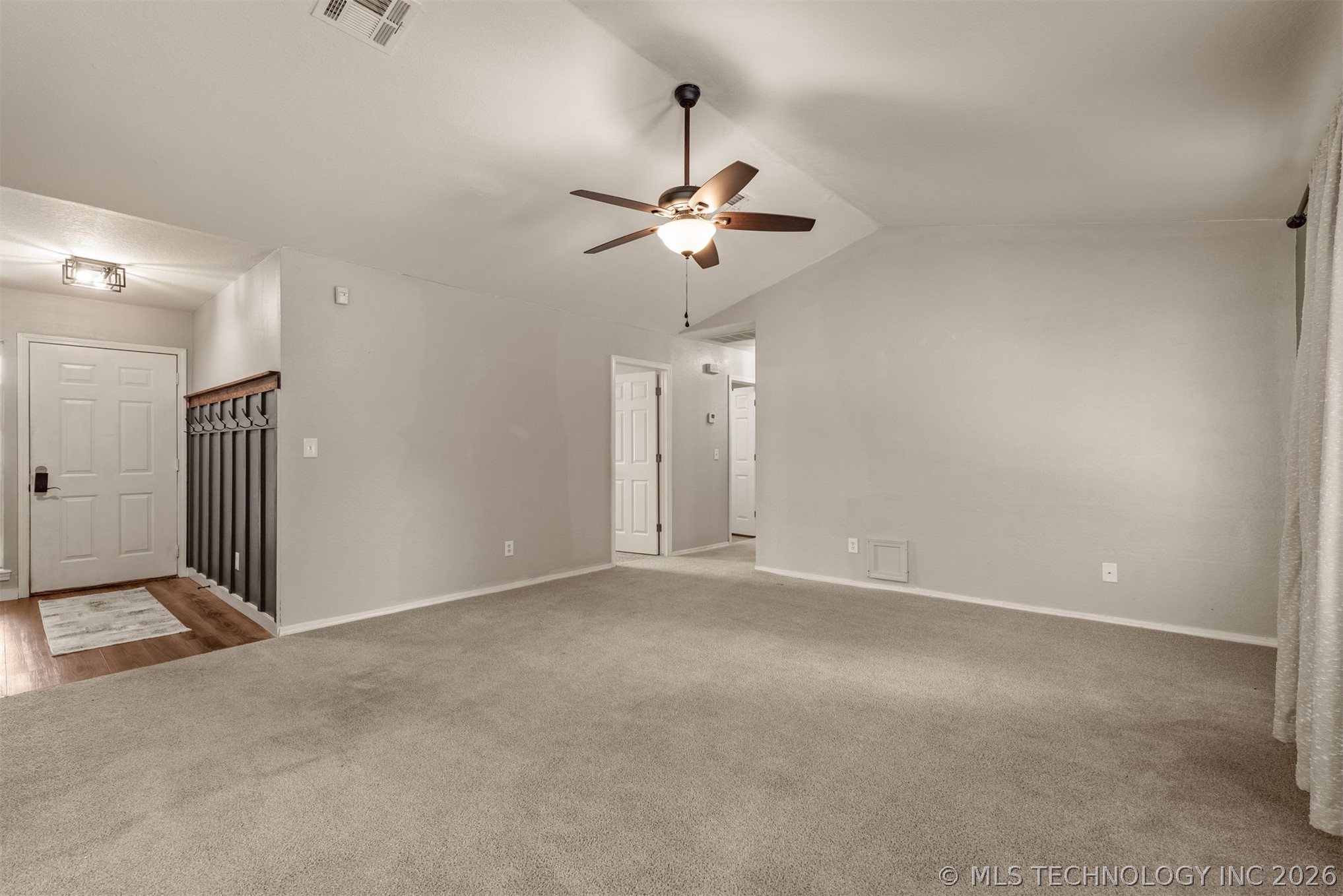 2415 W 43rd Street Property Photo 7