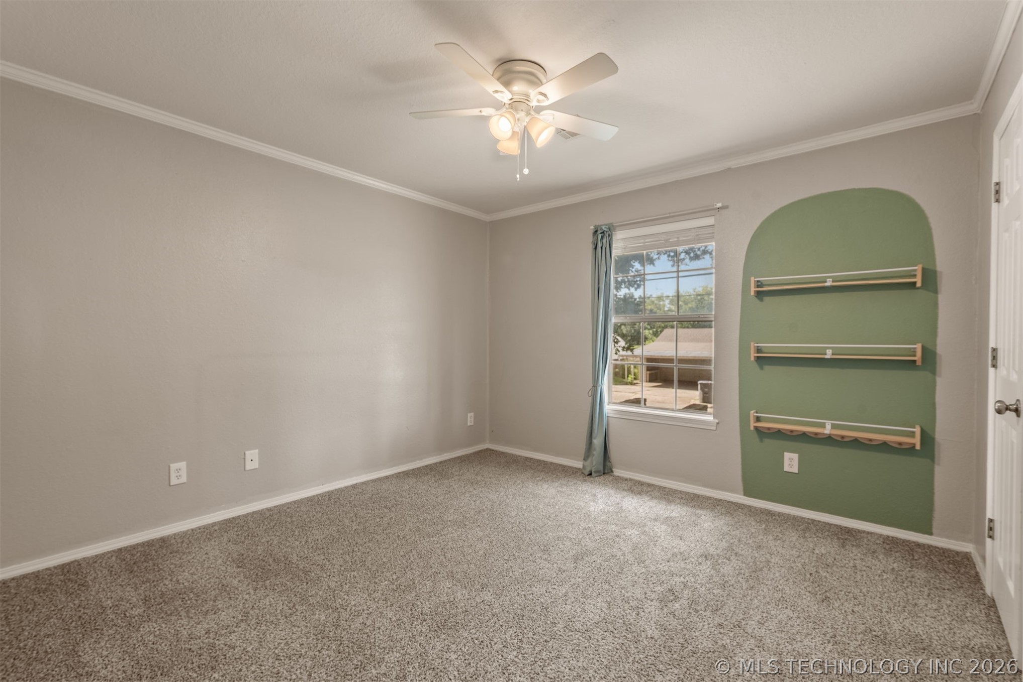 2415 W 43rd Street Property Photo 19