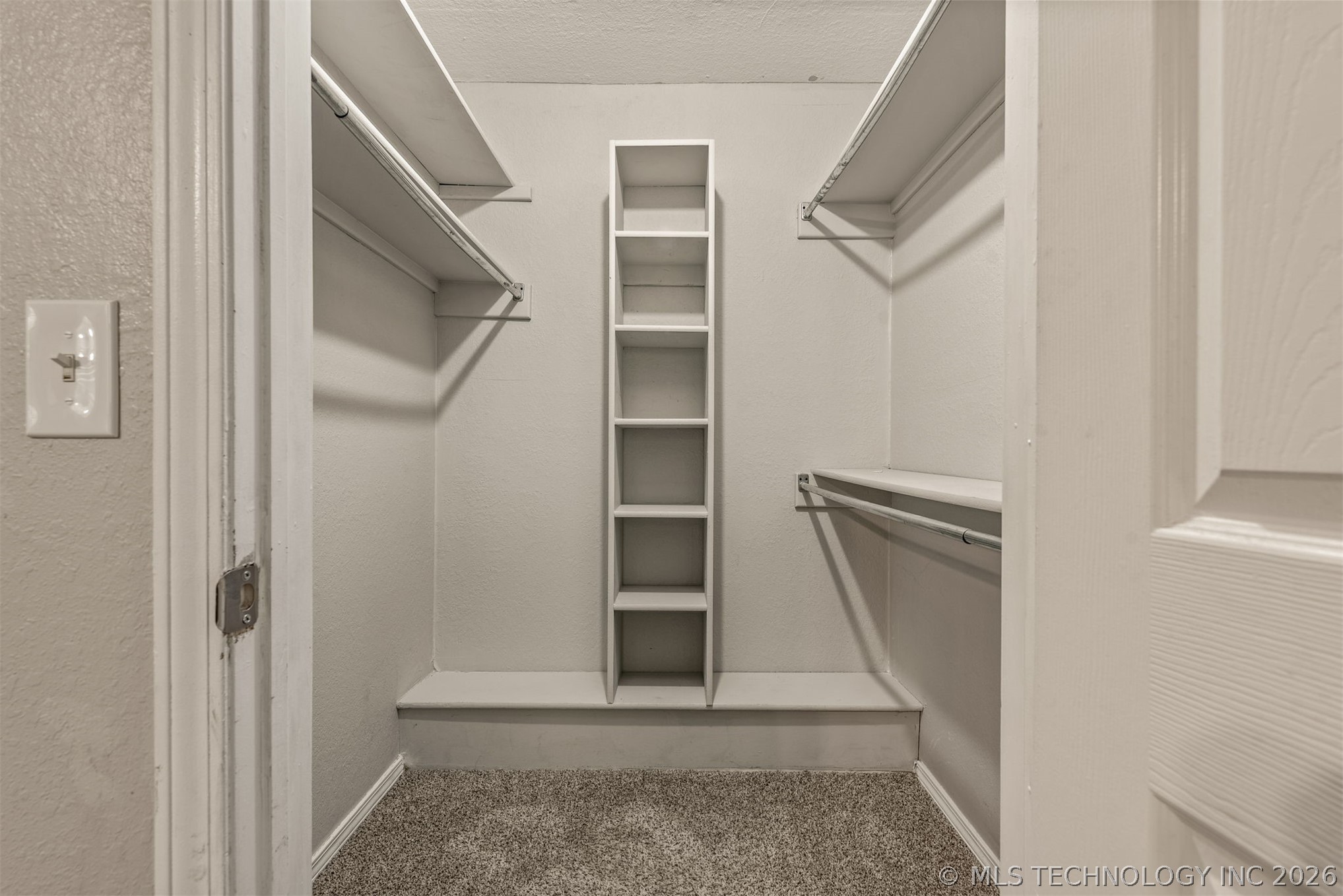 2415 W 43rd Street Property Photo 31