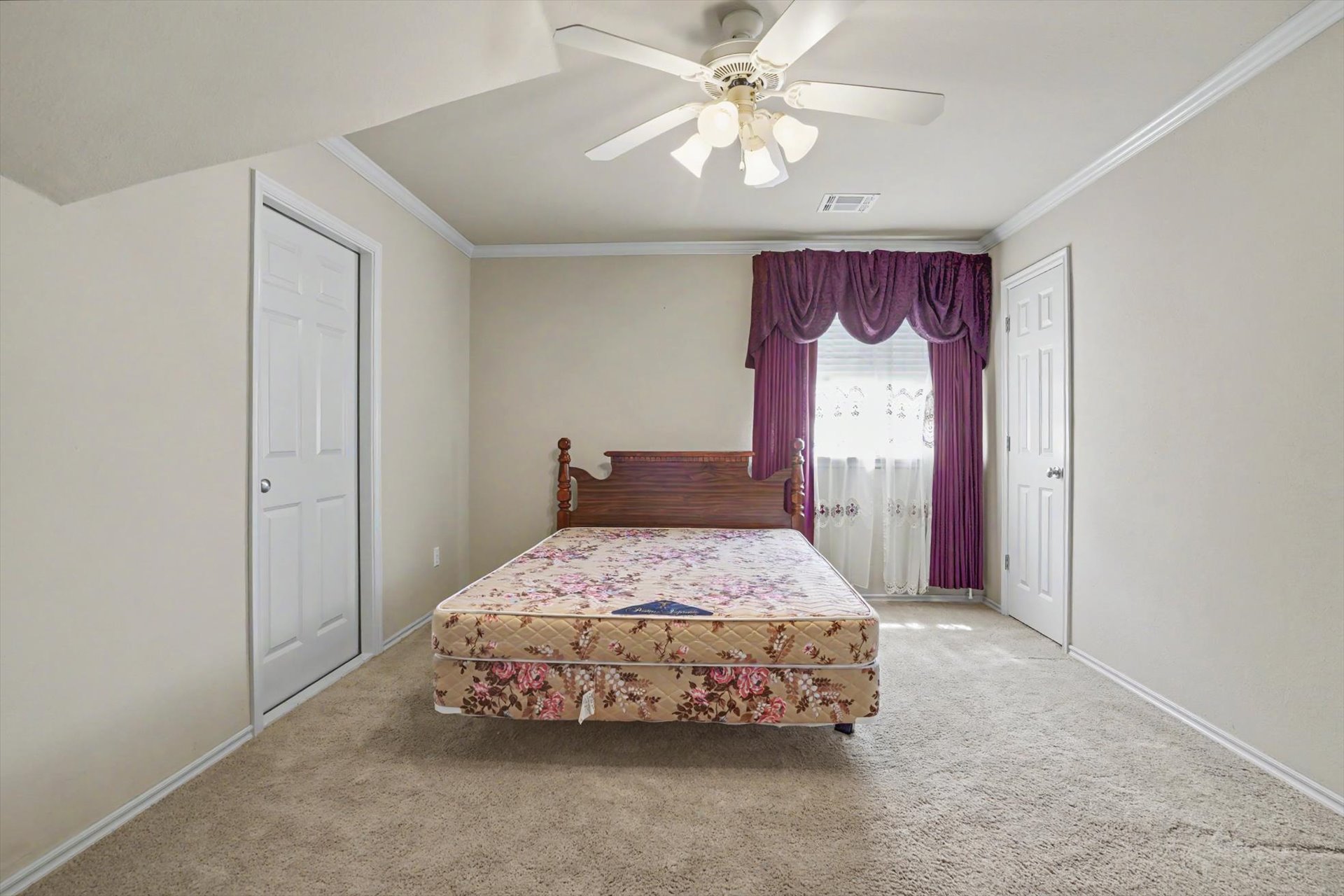 4212 N Oak Avenue Property Photo 20