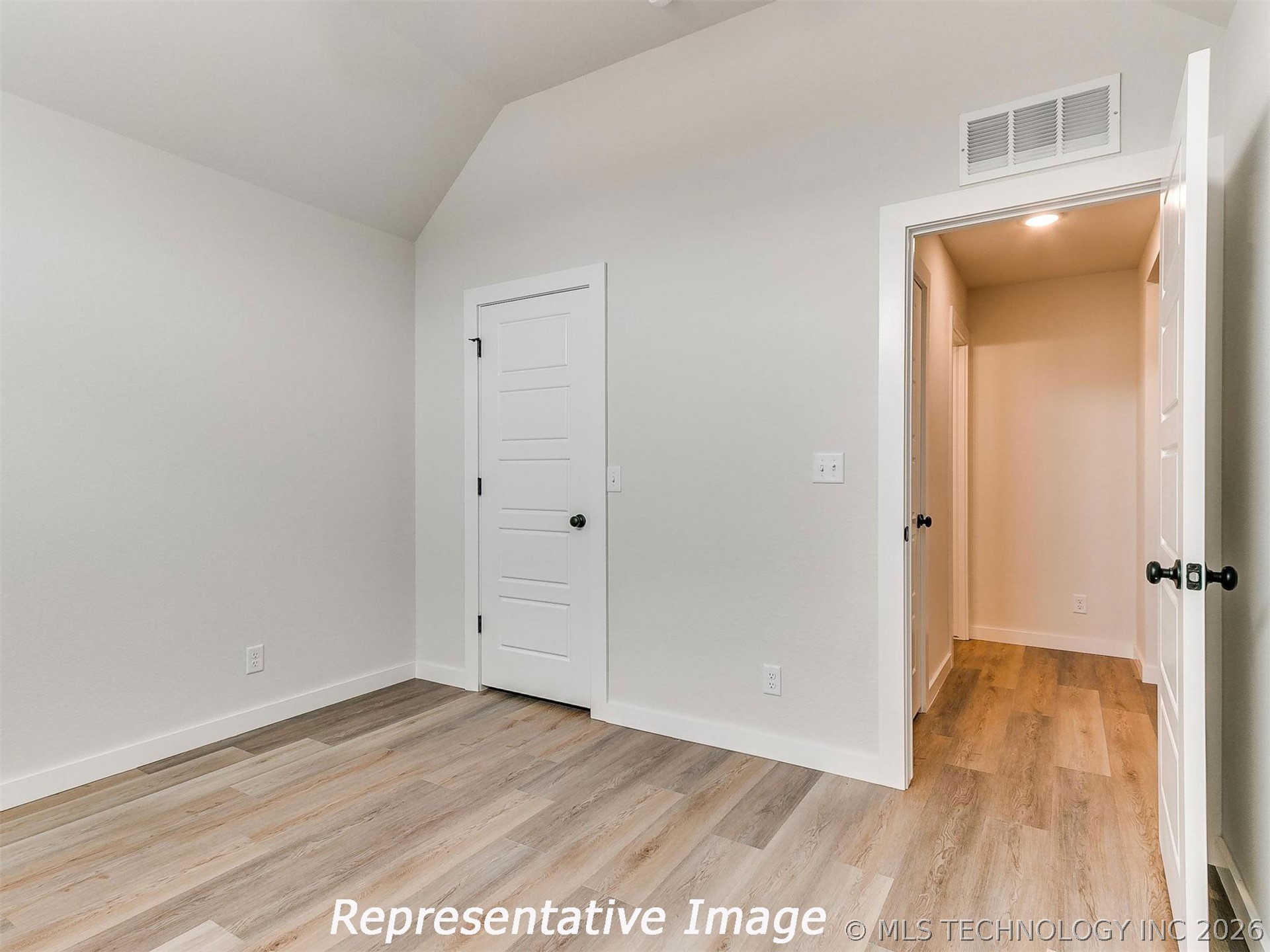 7617 E 89th Street North Property Photo 6