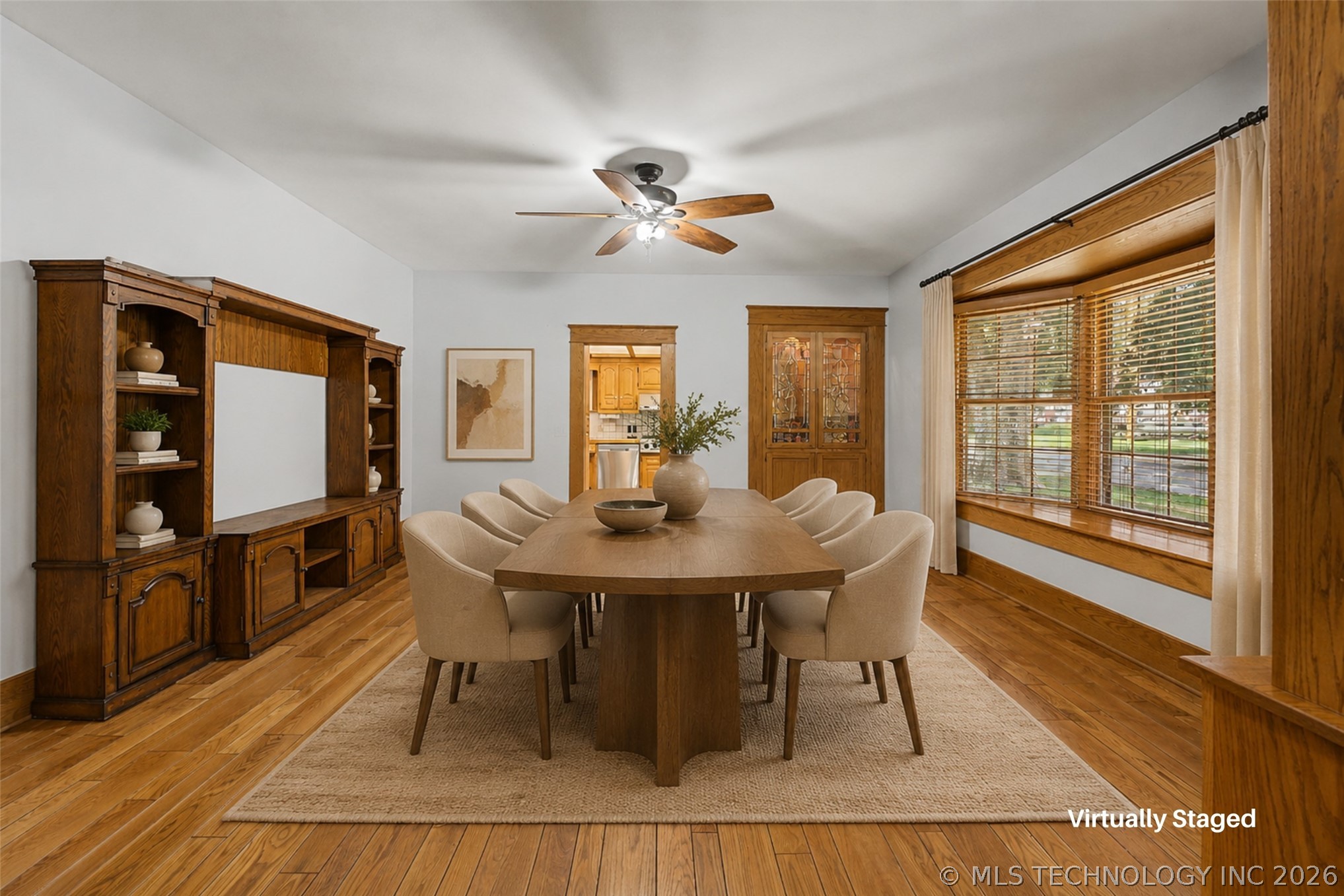 110 N Dunlap Street Property Photo 7