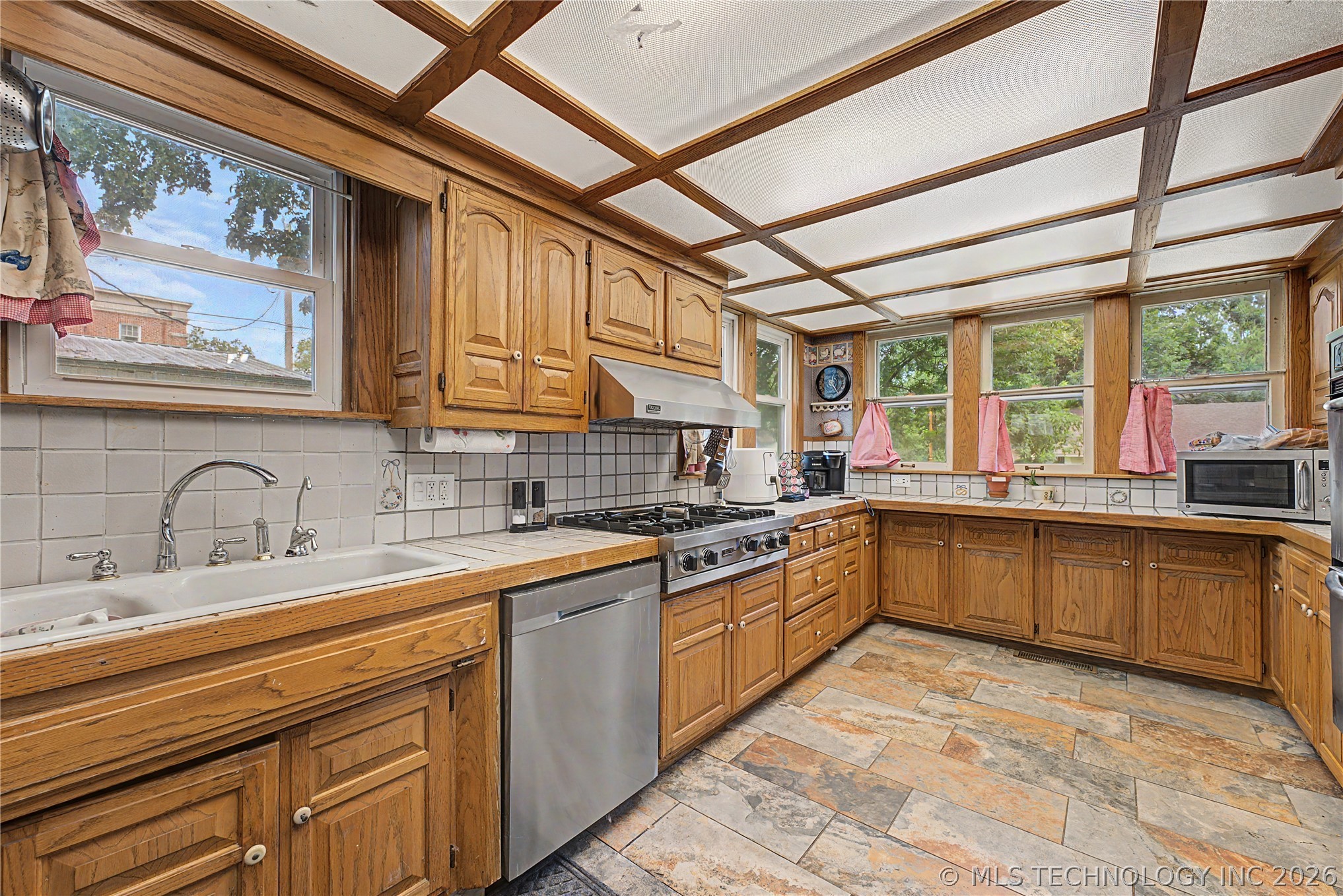 110 N Dunlap Street Property Photo 21