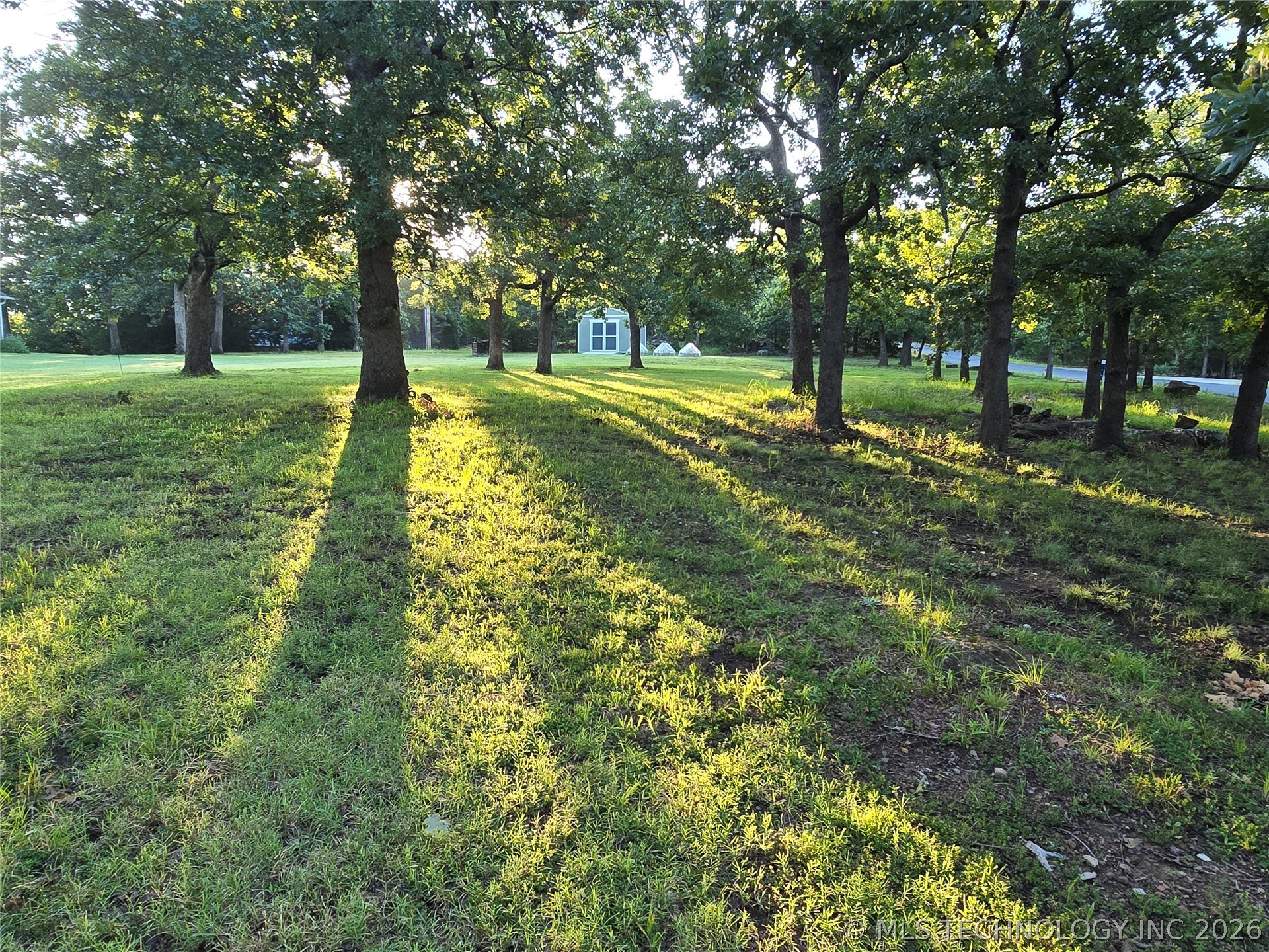 Hickory Drive Property Photo 5