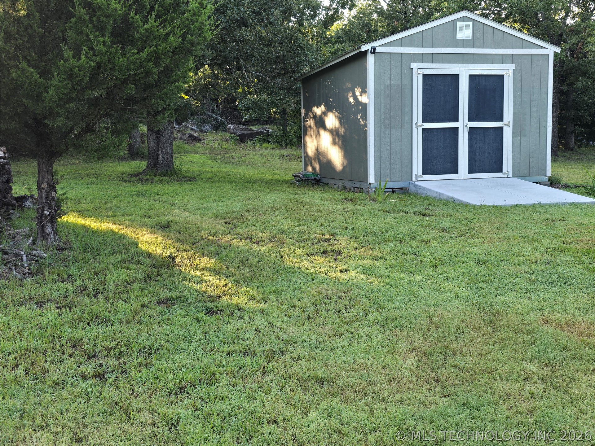 Hickory Drive Property Photo 6
