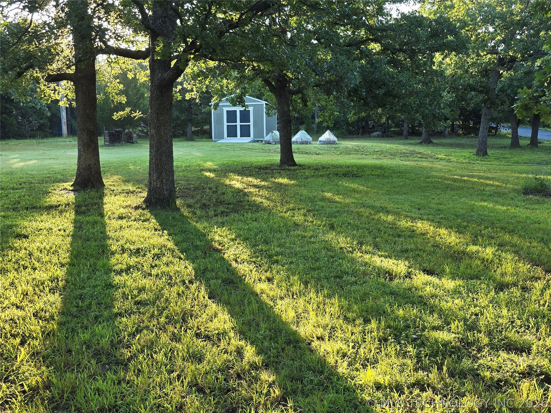 Hickory Drive Property Photo 8