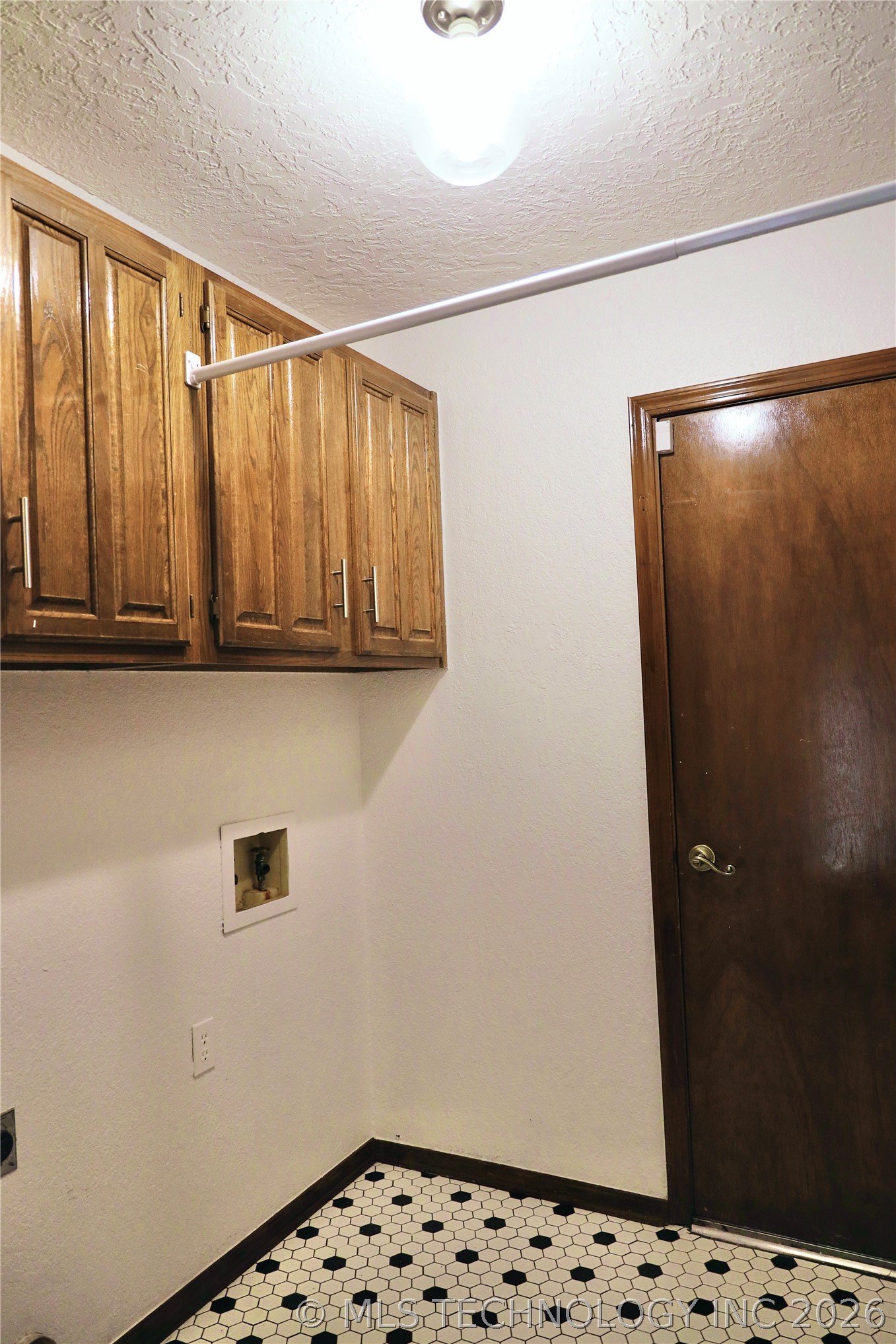 3210 S Chestnut Avenue Property Photo 12