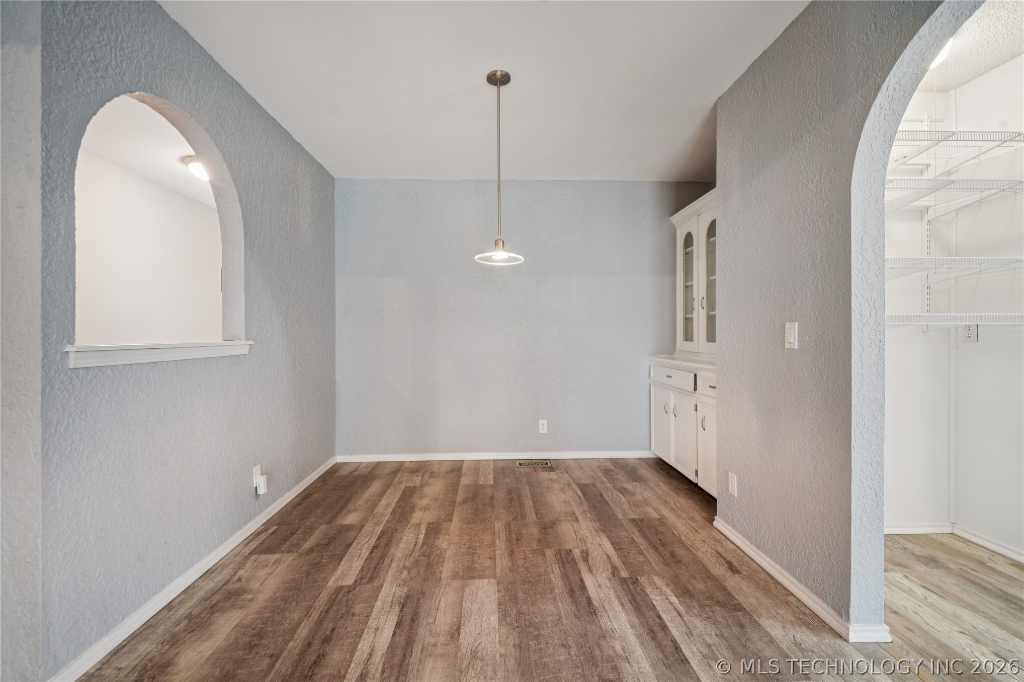 2208 W Louisville Street Property Photo 13